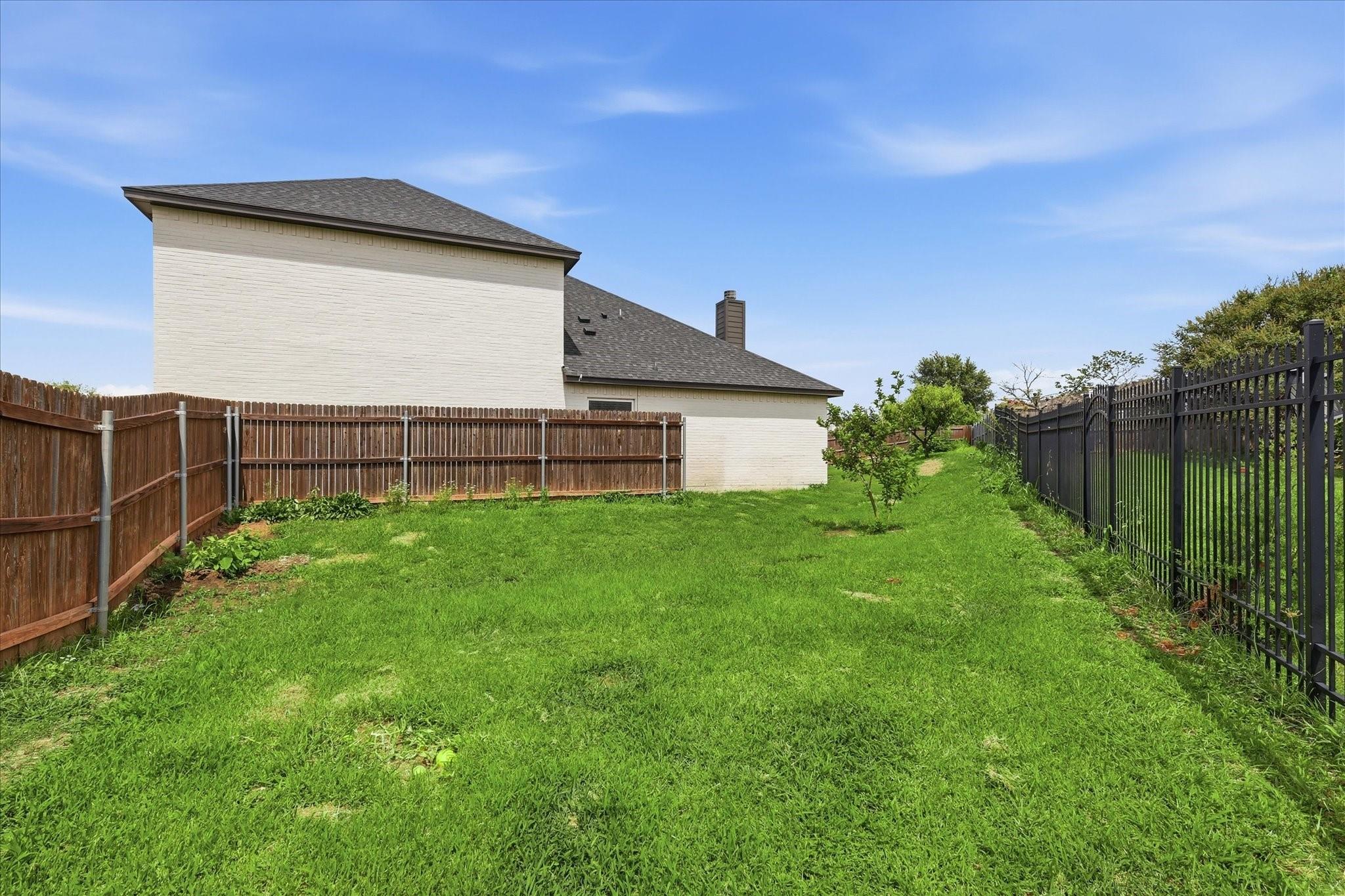main property photo 19