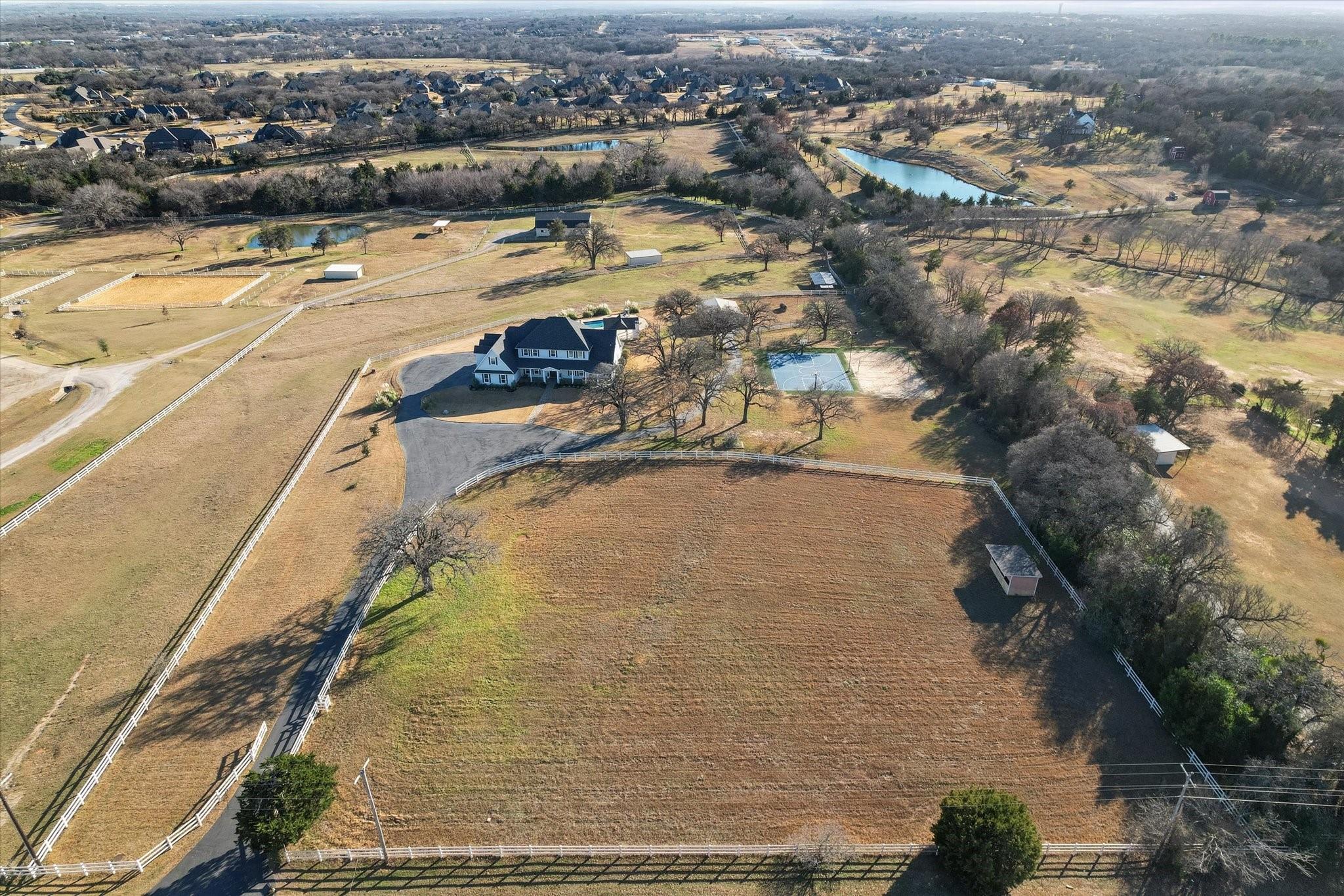 main property photo 9