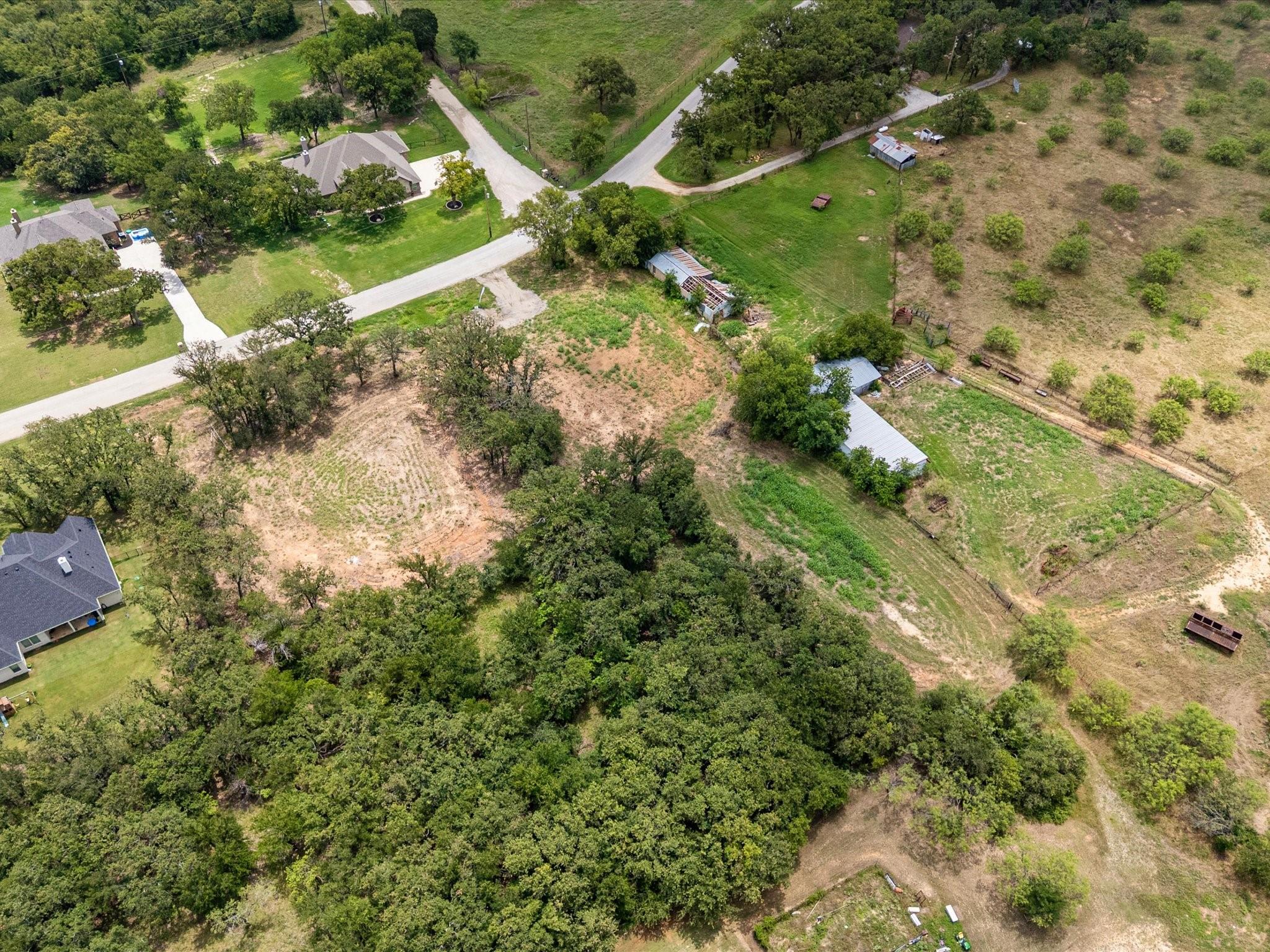 main property photo 11