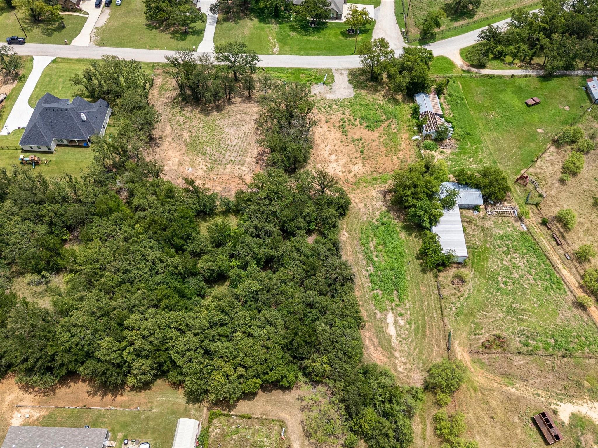 main property photo 9