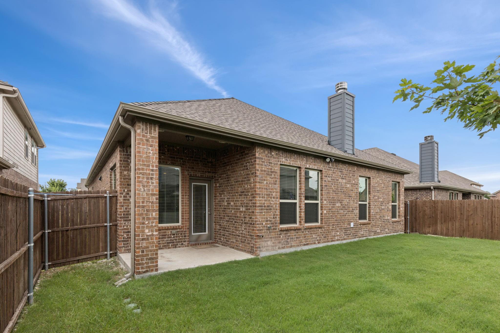 main property photo 22