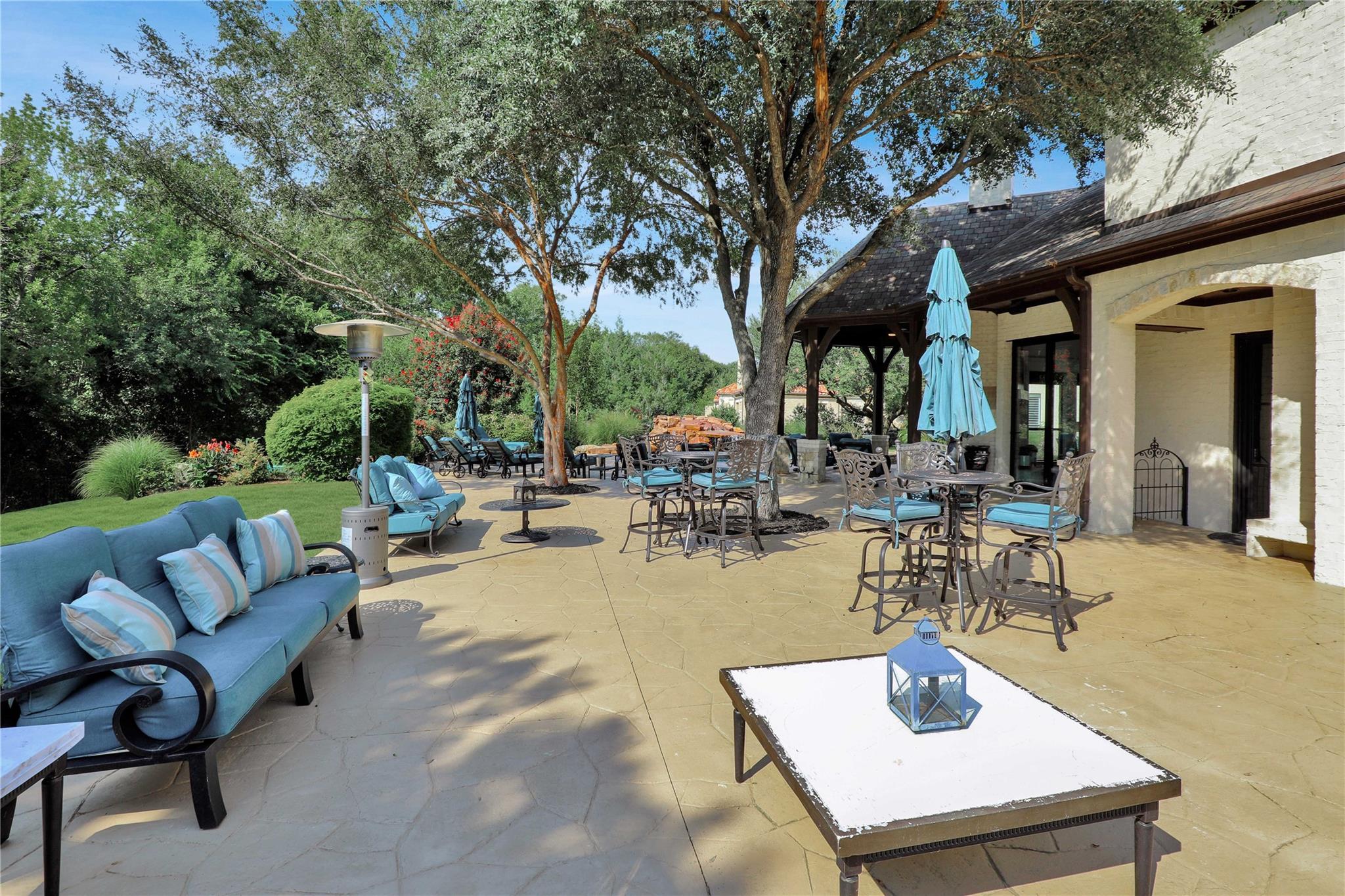 main property photo 34