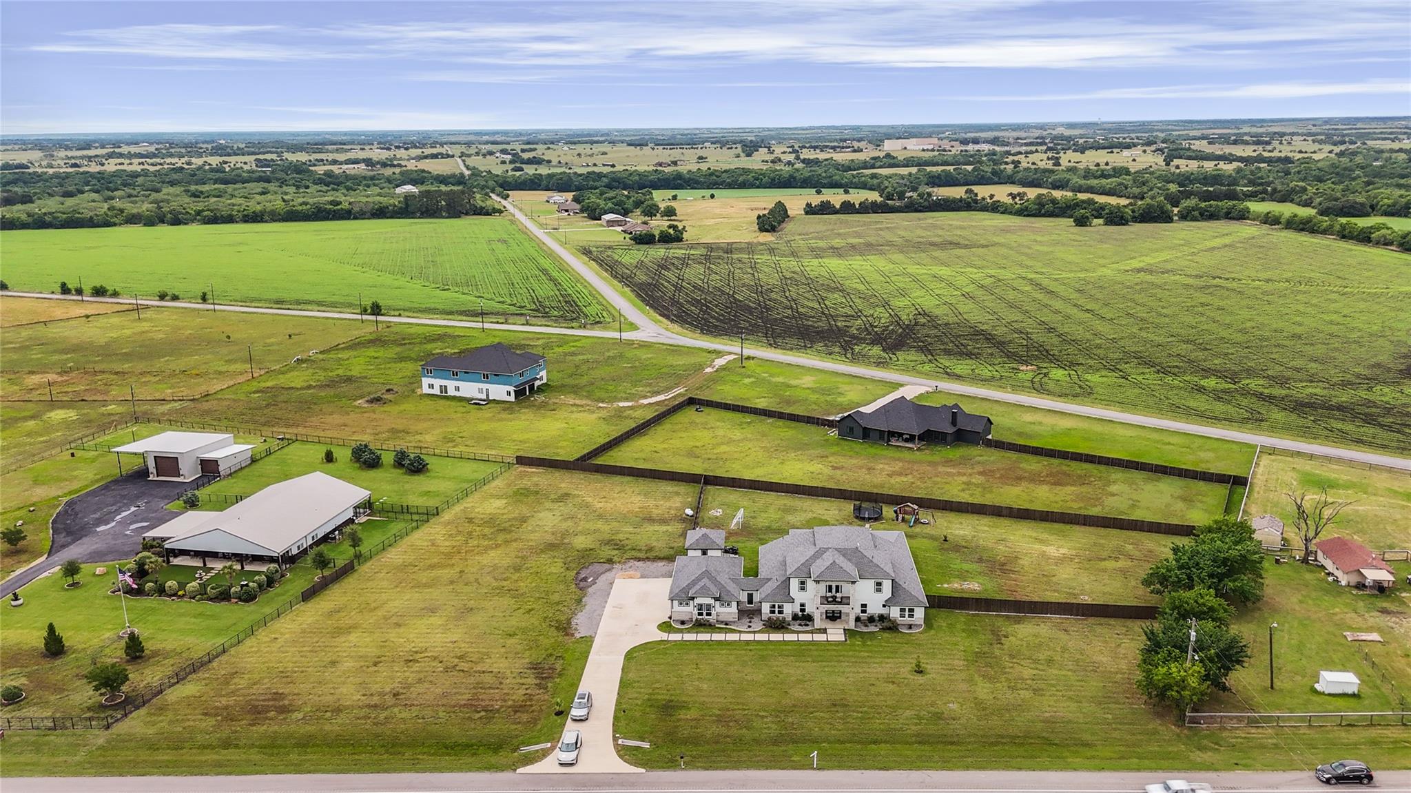 main property photo 38