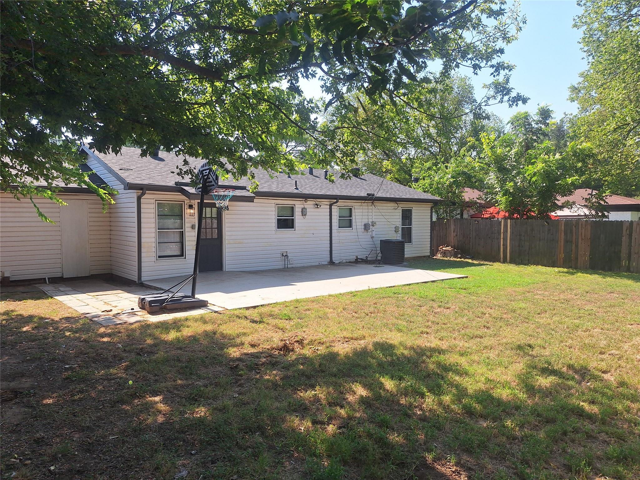 main property photo 23
