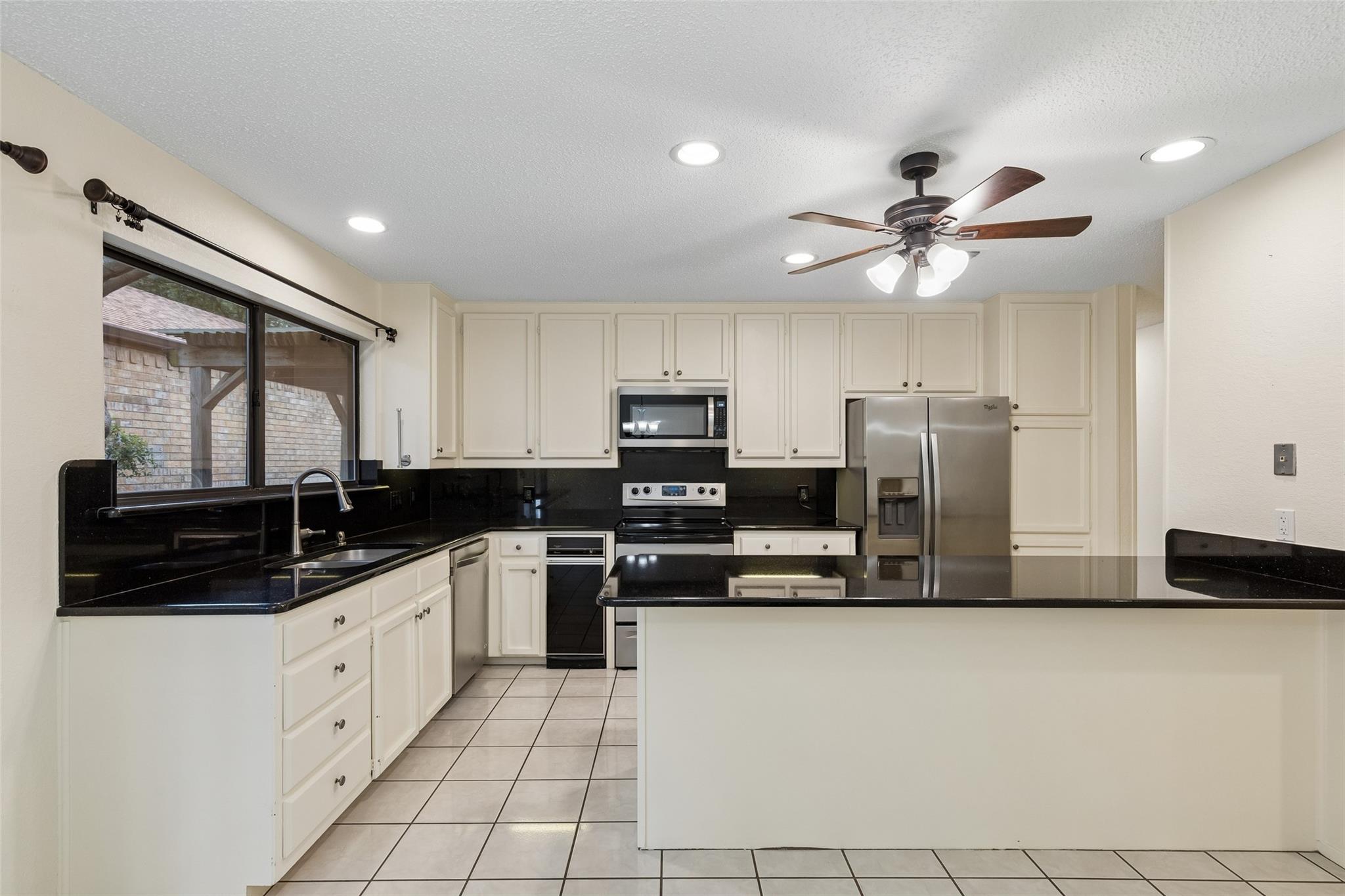 property viewer photo 8
