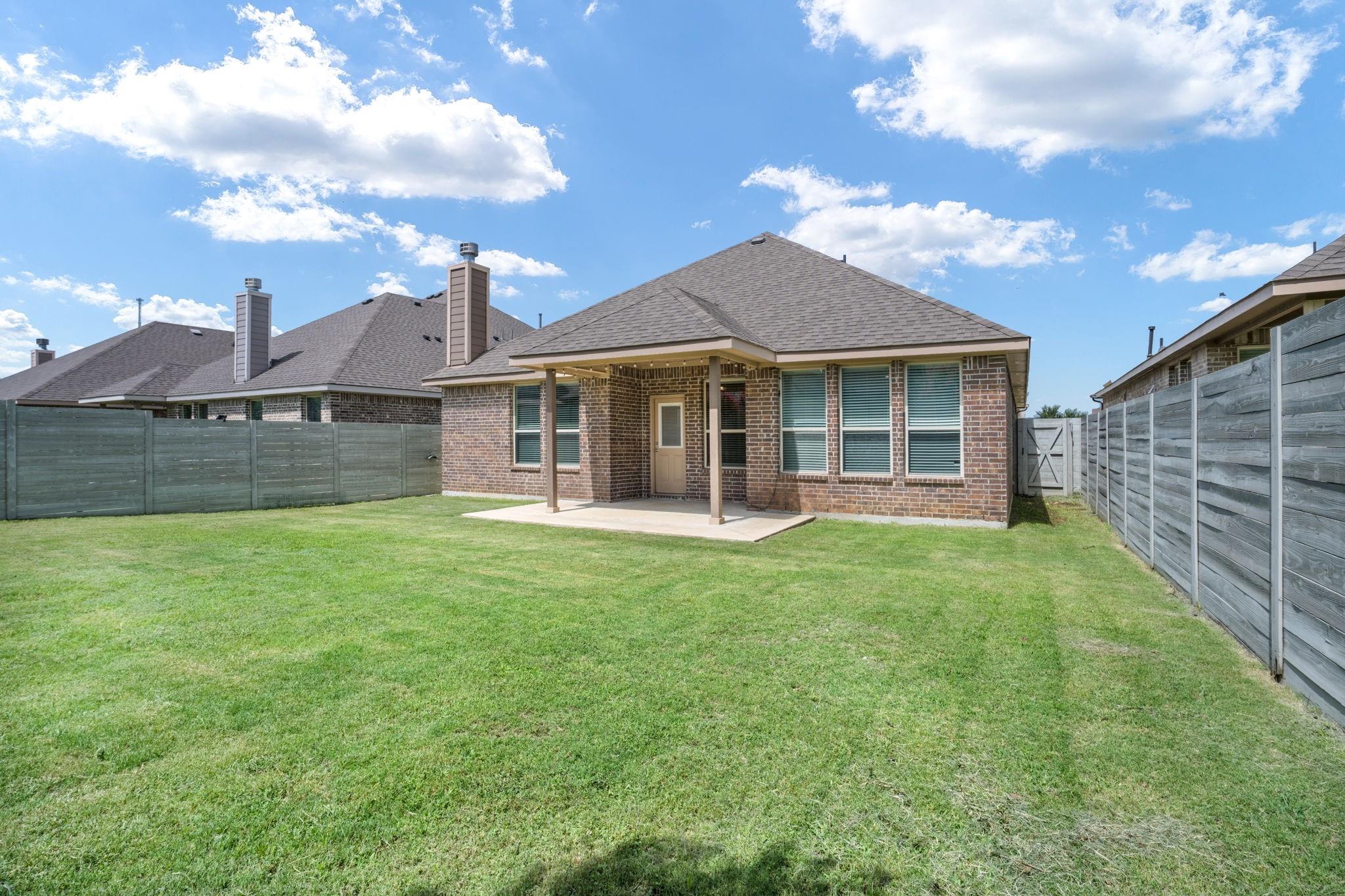 main property photo 29