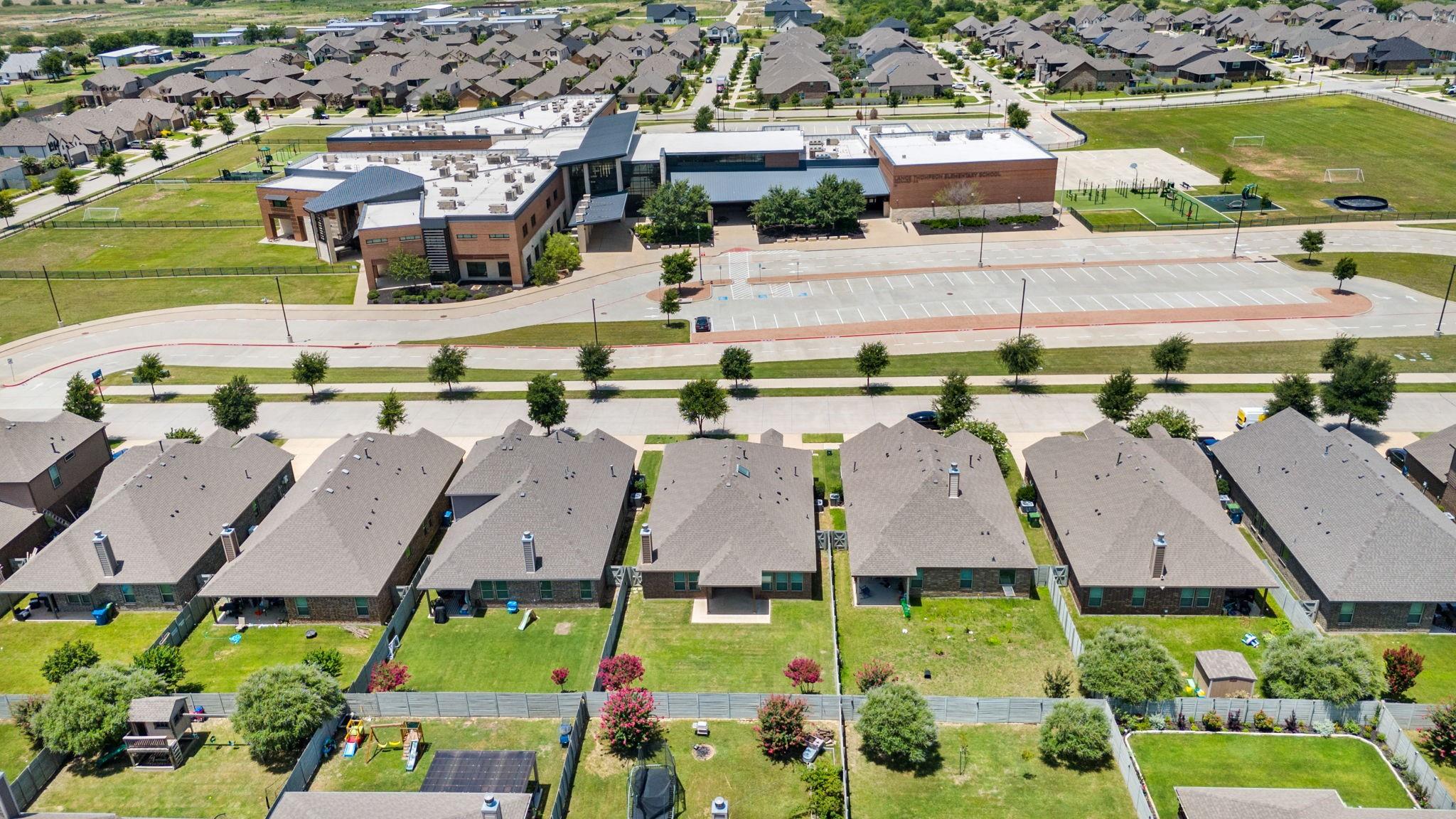 main property photo 34