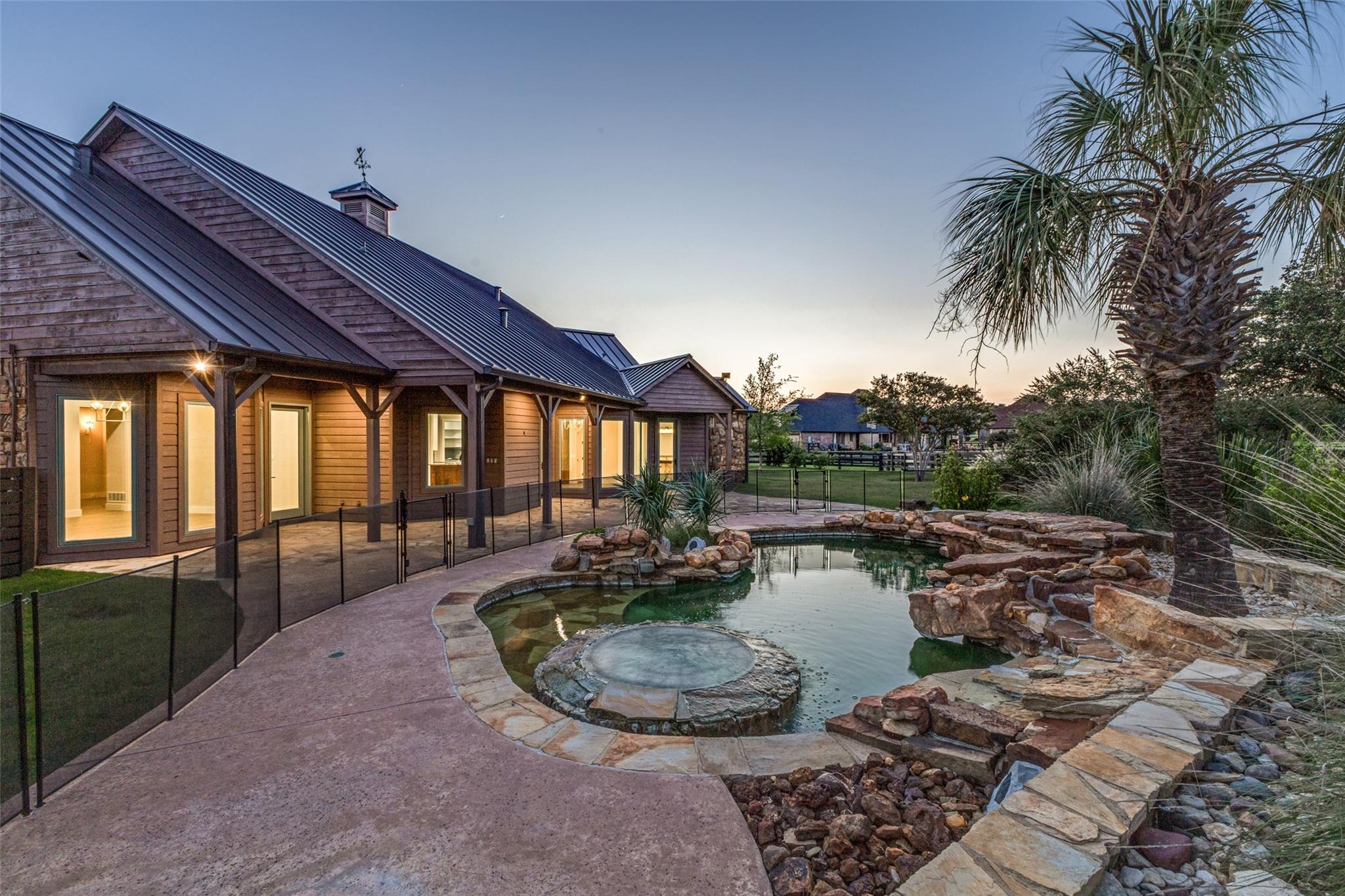 main property photo 35