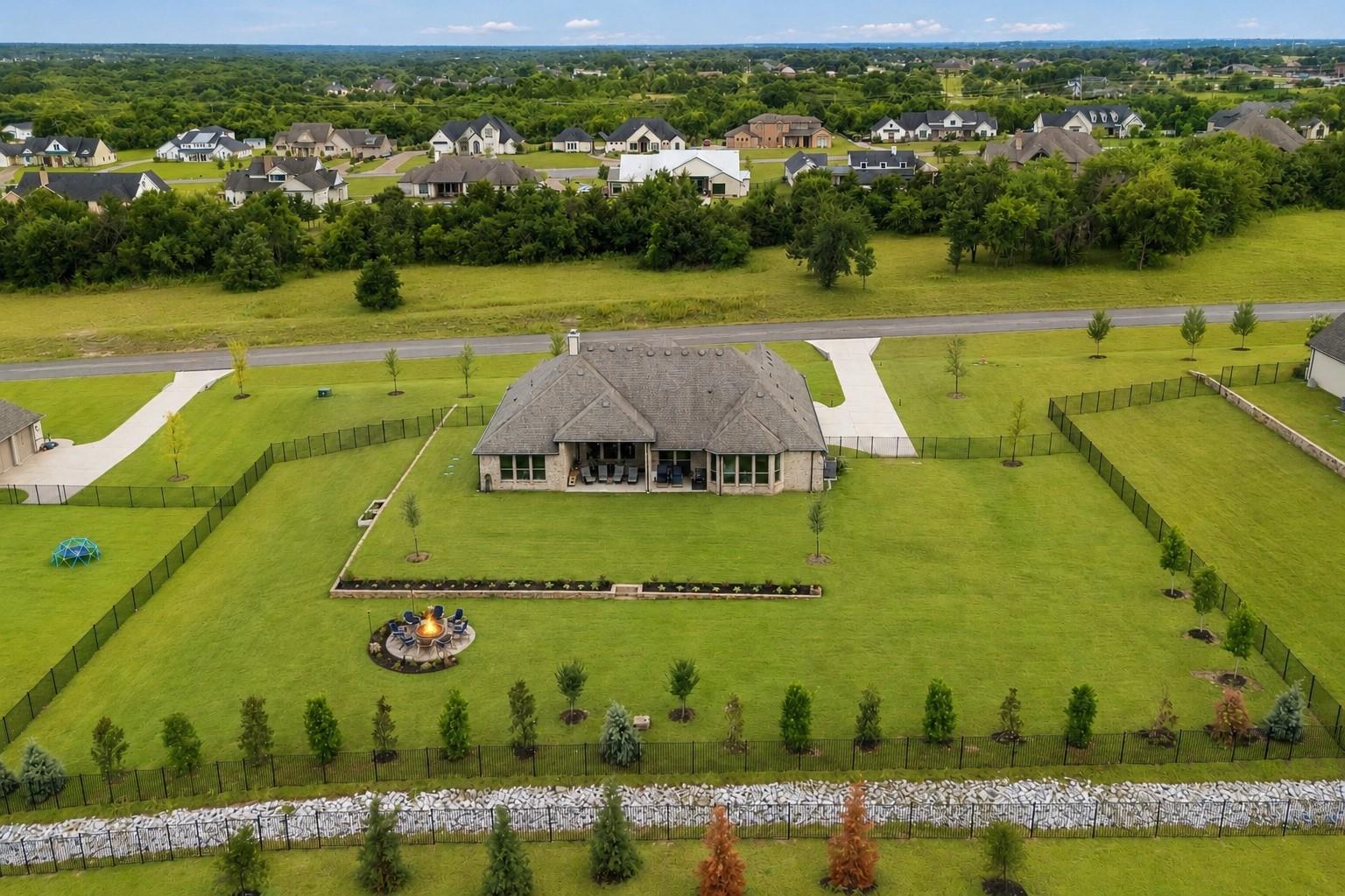 main property photo 34