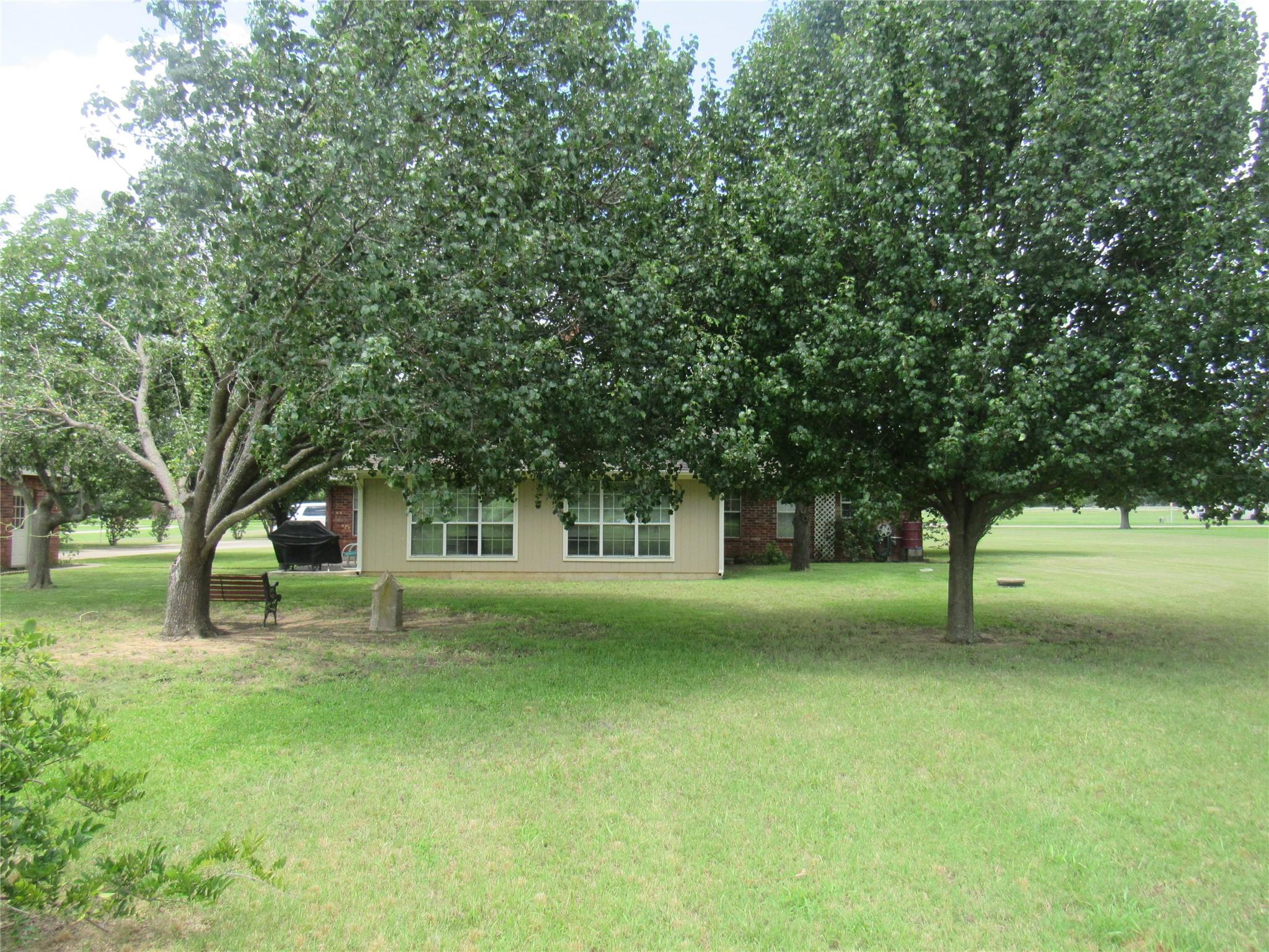 main property photo 6