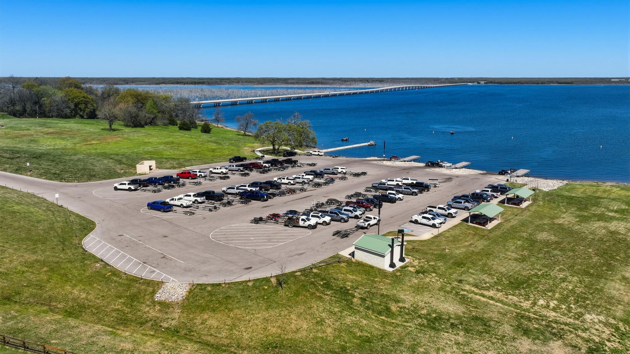 main property photo 25