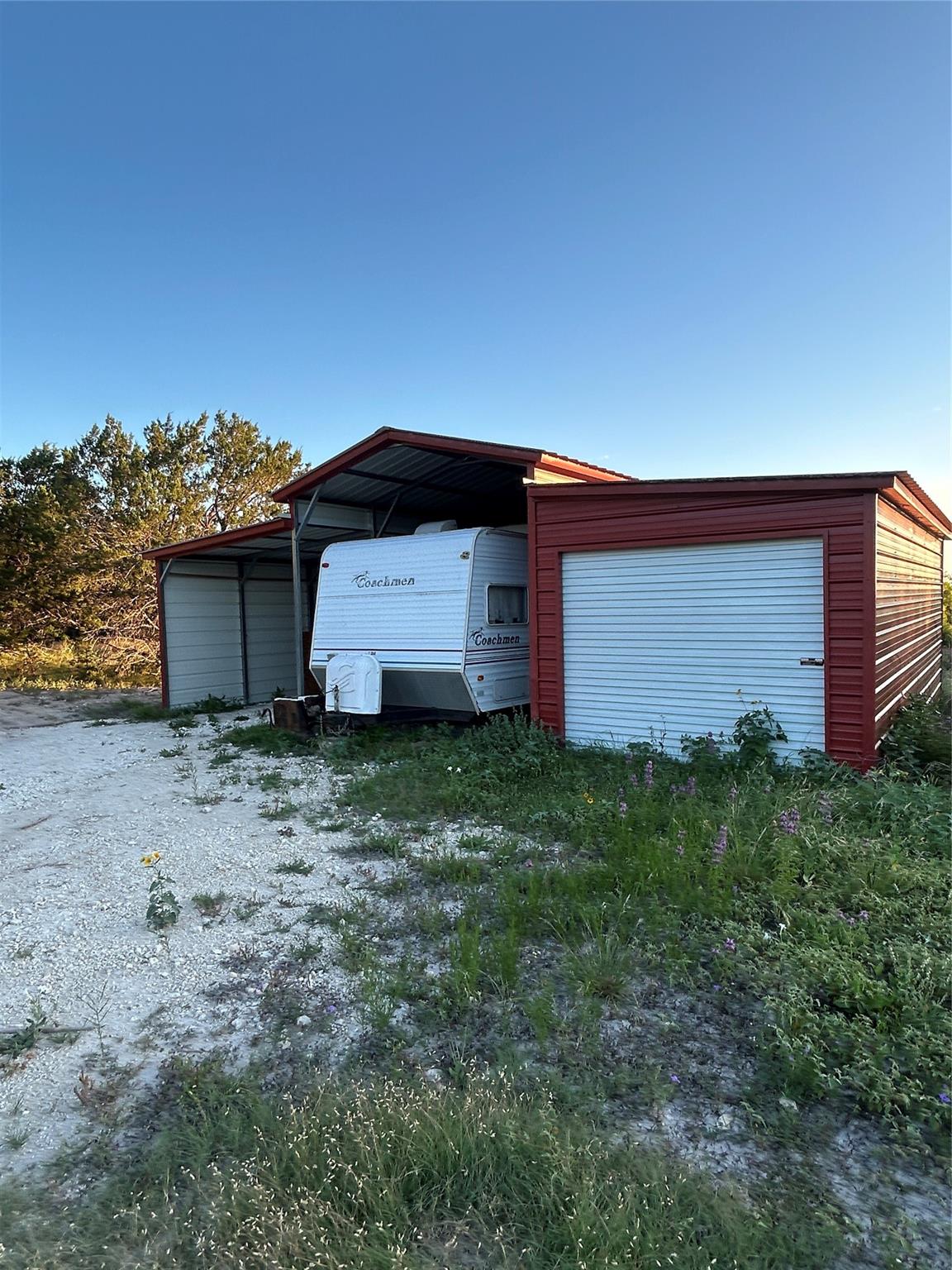 main property photo 17