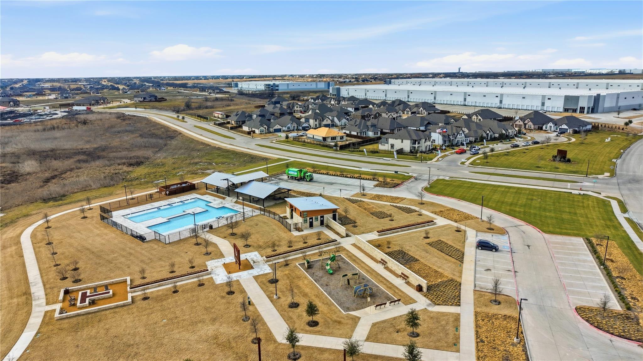 main property photo 37