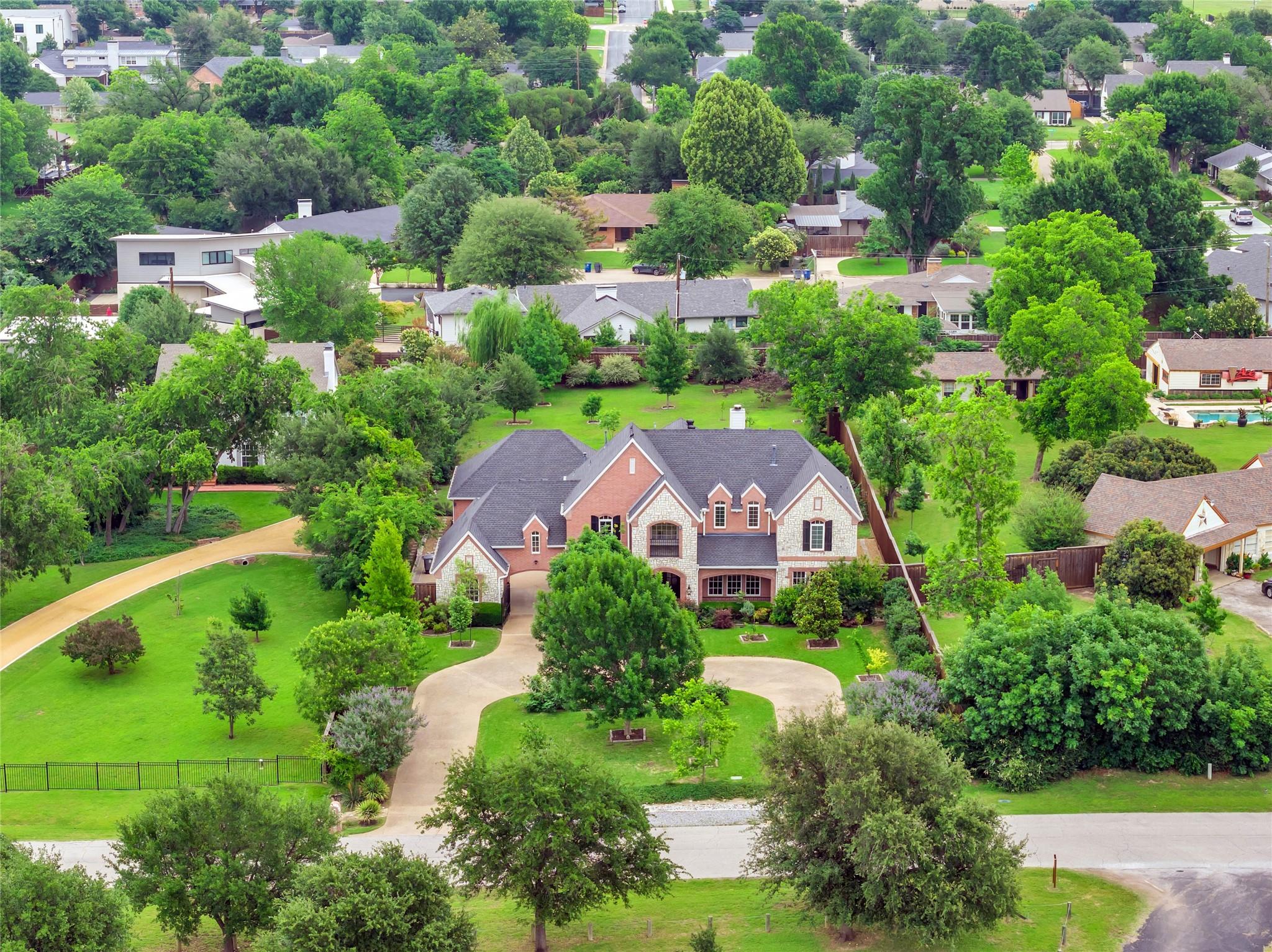 main property photo 32