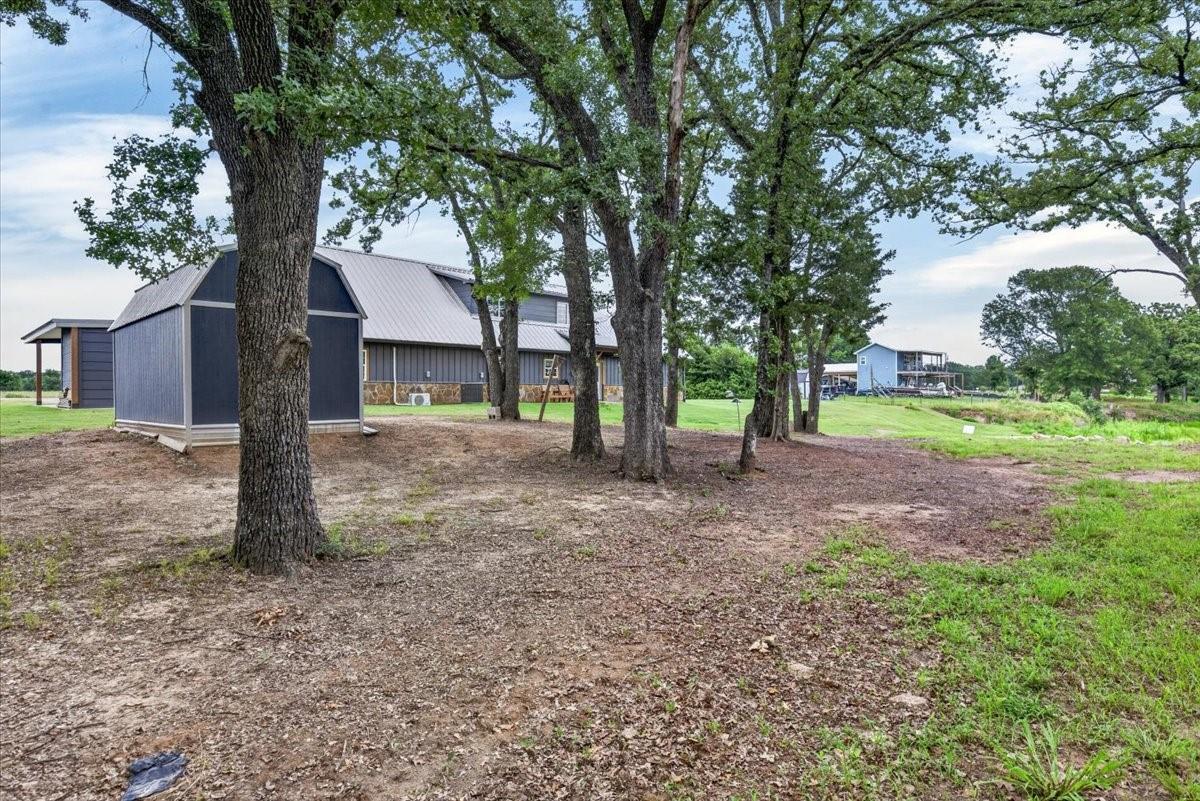 main property photo 23