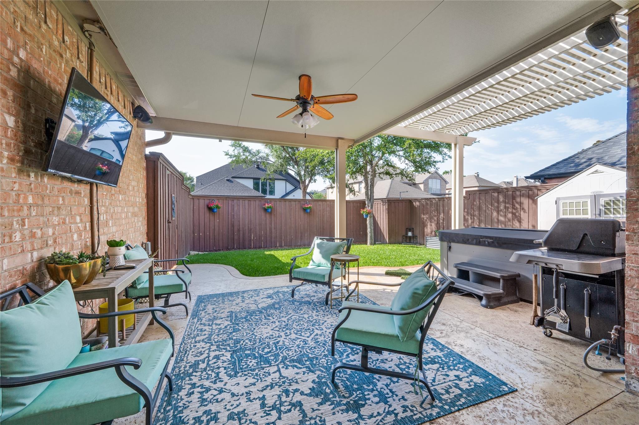 main property photo 32