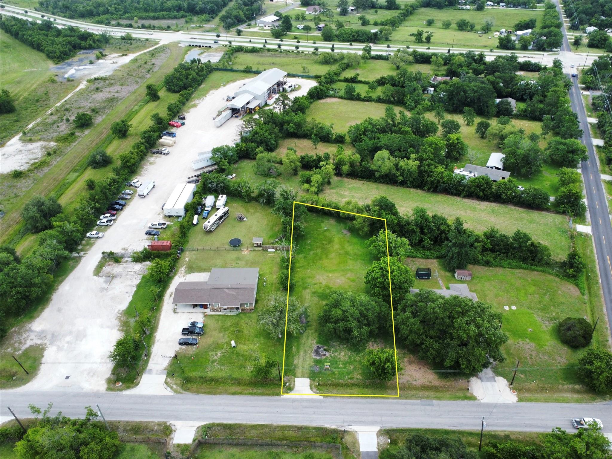 main property photo 3