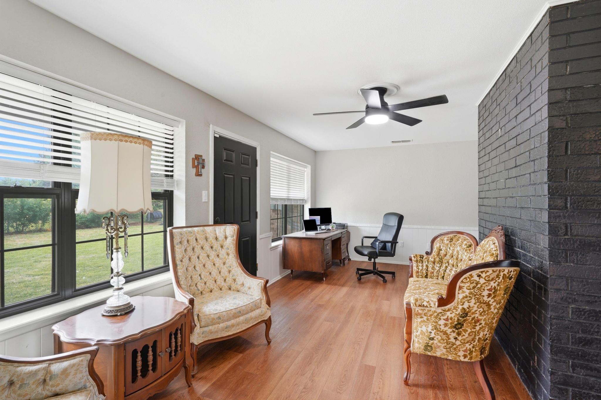 main property photo 14