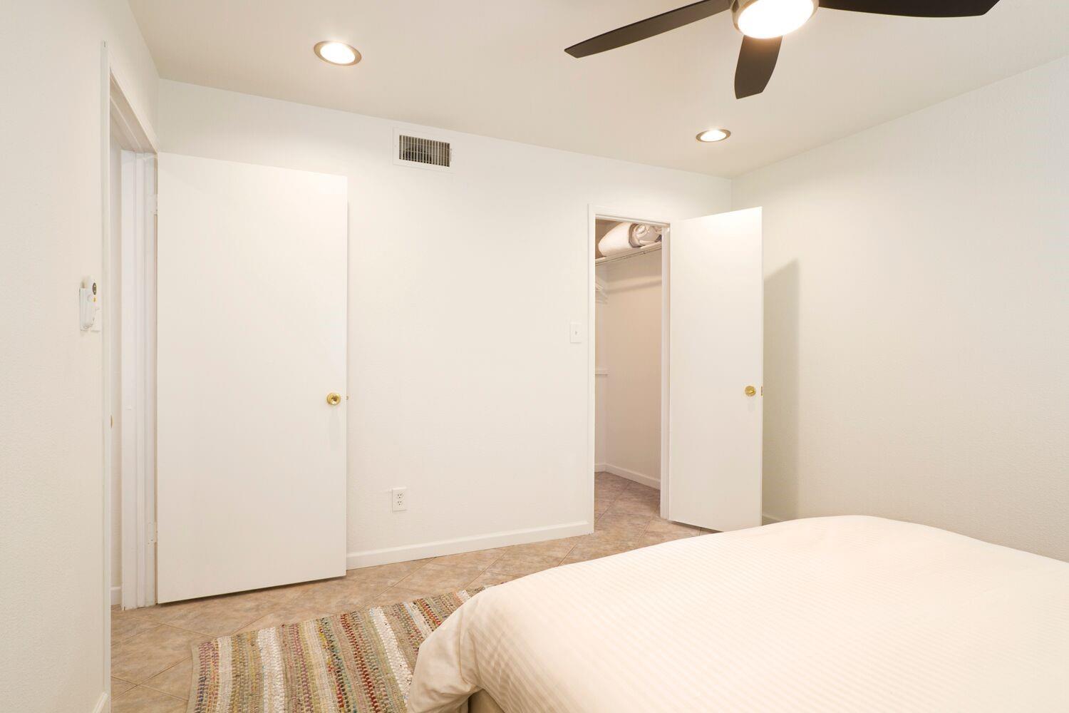 property viewer photo 6