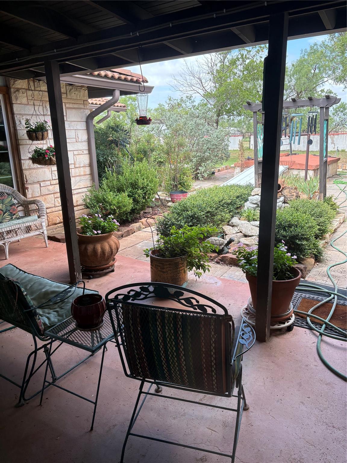 main property photo 33
