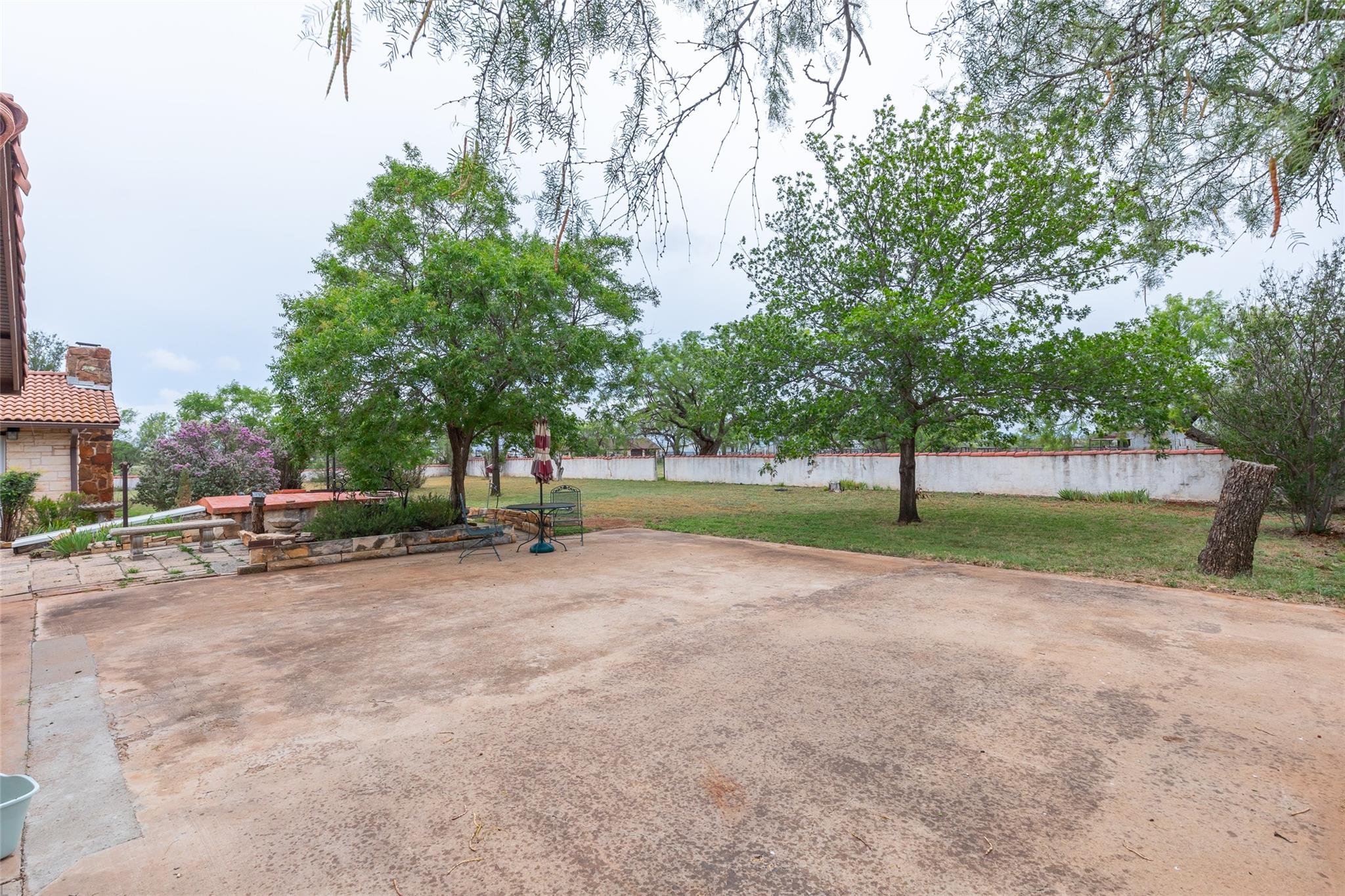 main property photo 35