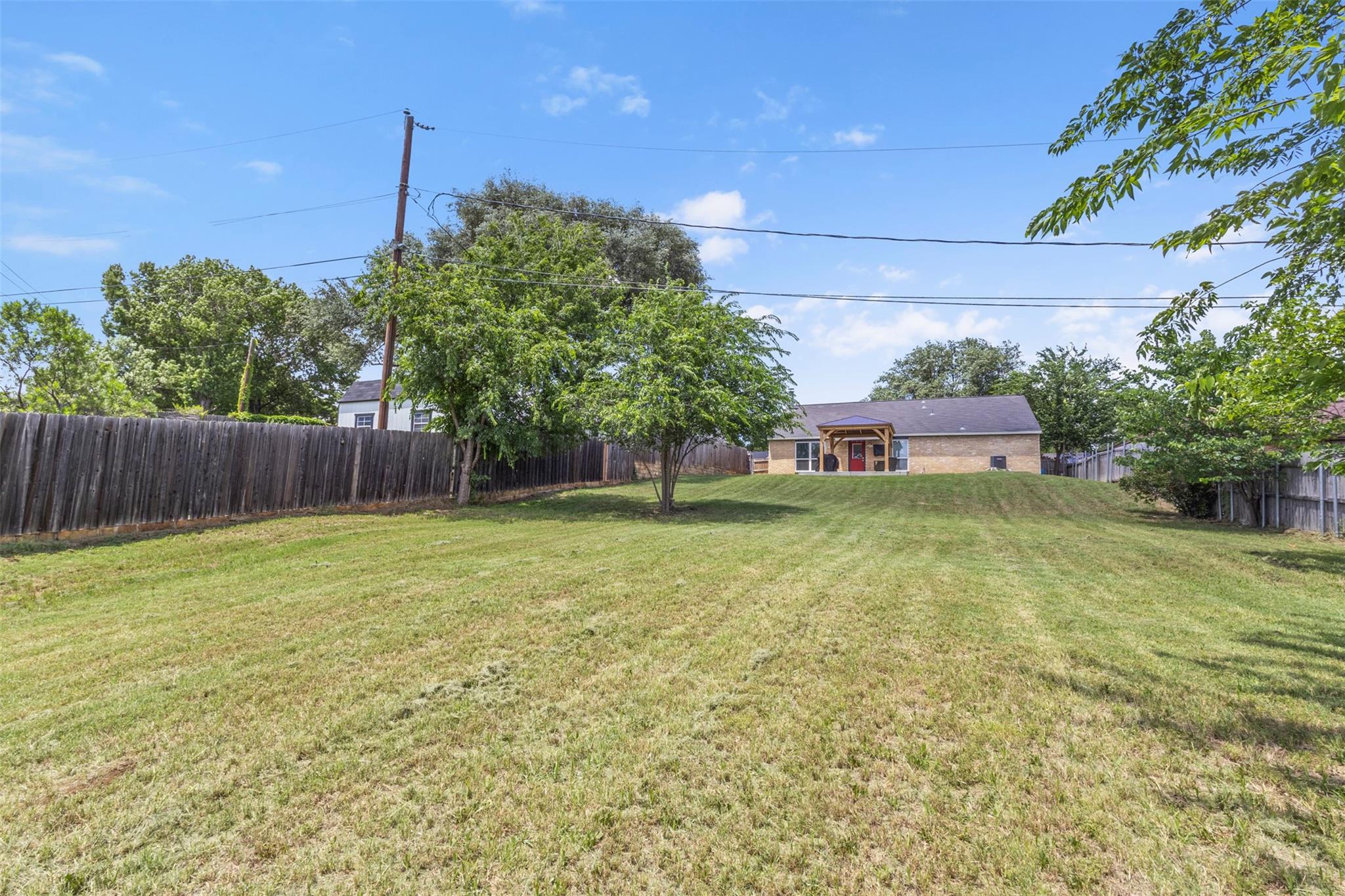 main property photo 29