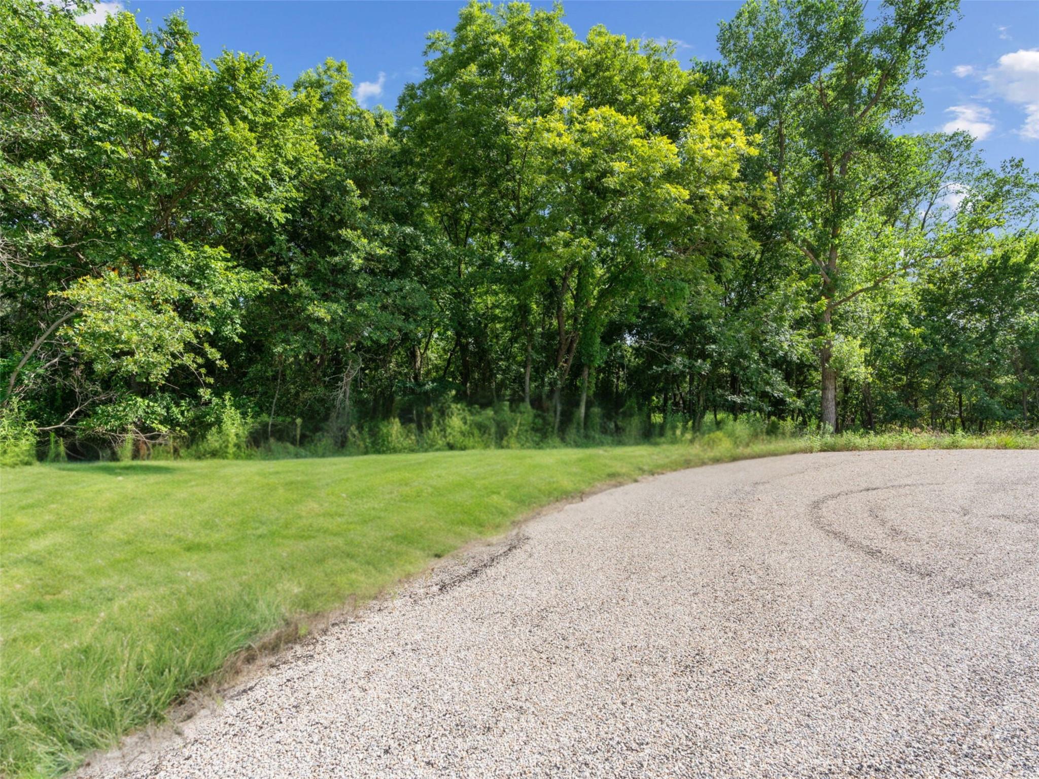 main property photo 12