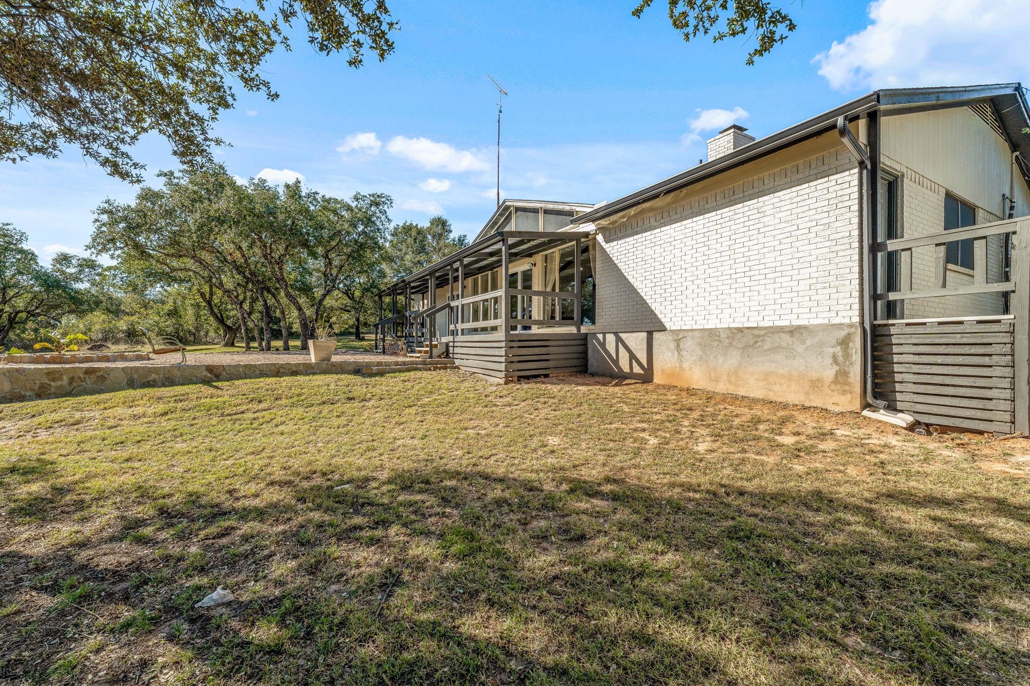 main property photo 29