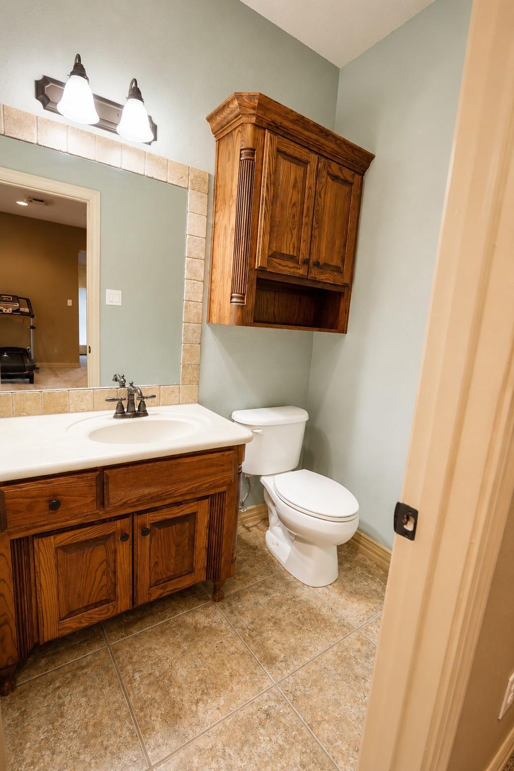 main property photo 24