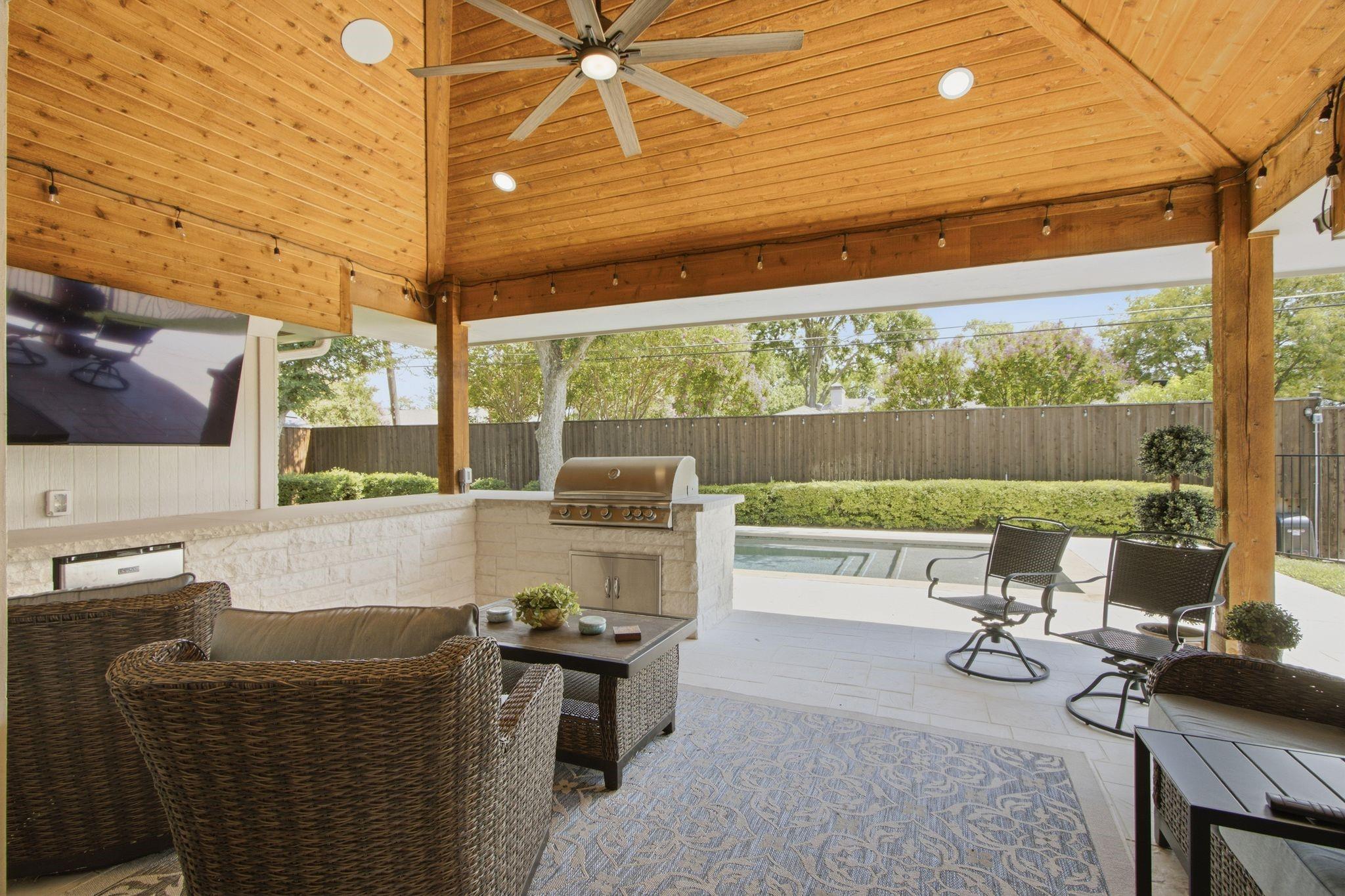property viewer photo 32