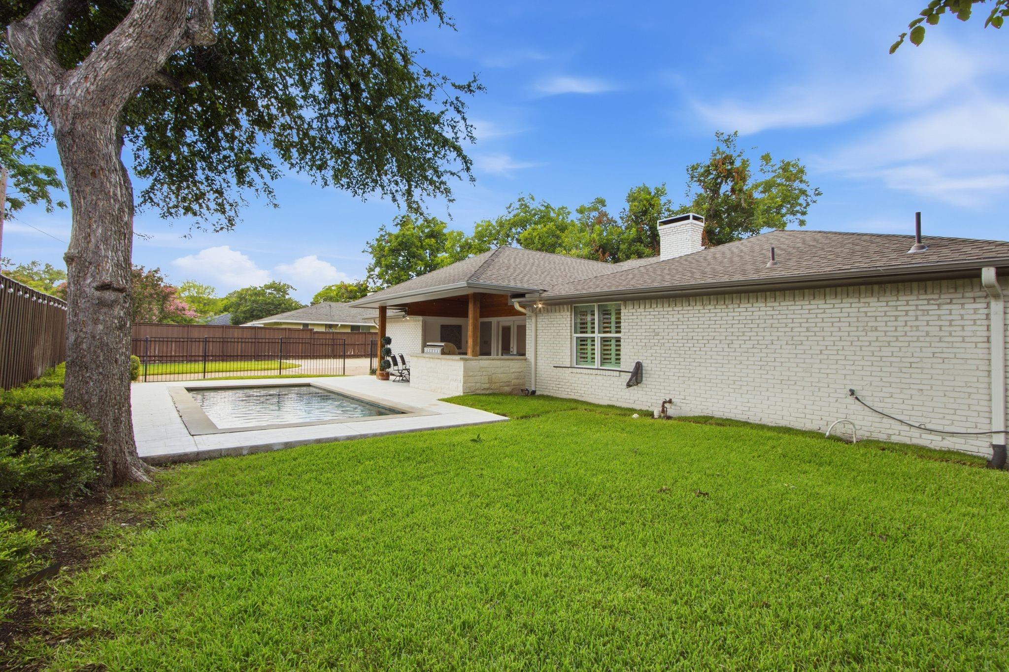 property viewer photo 36