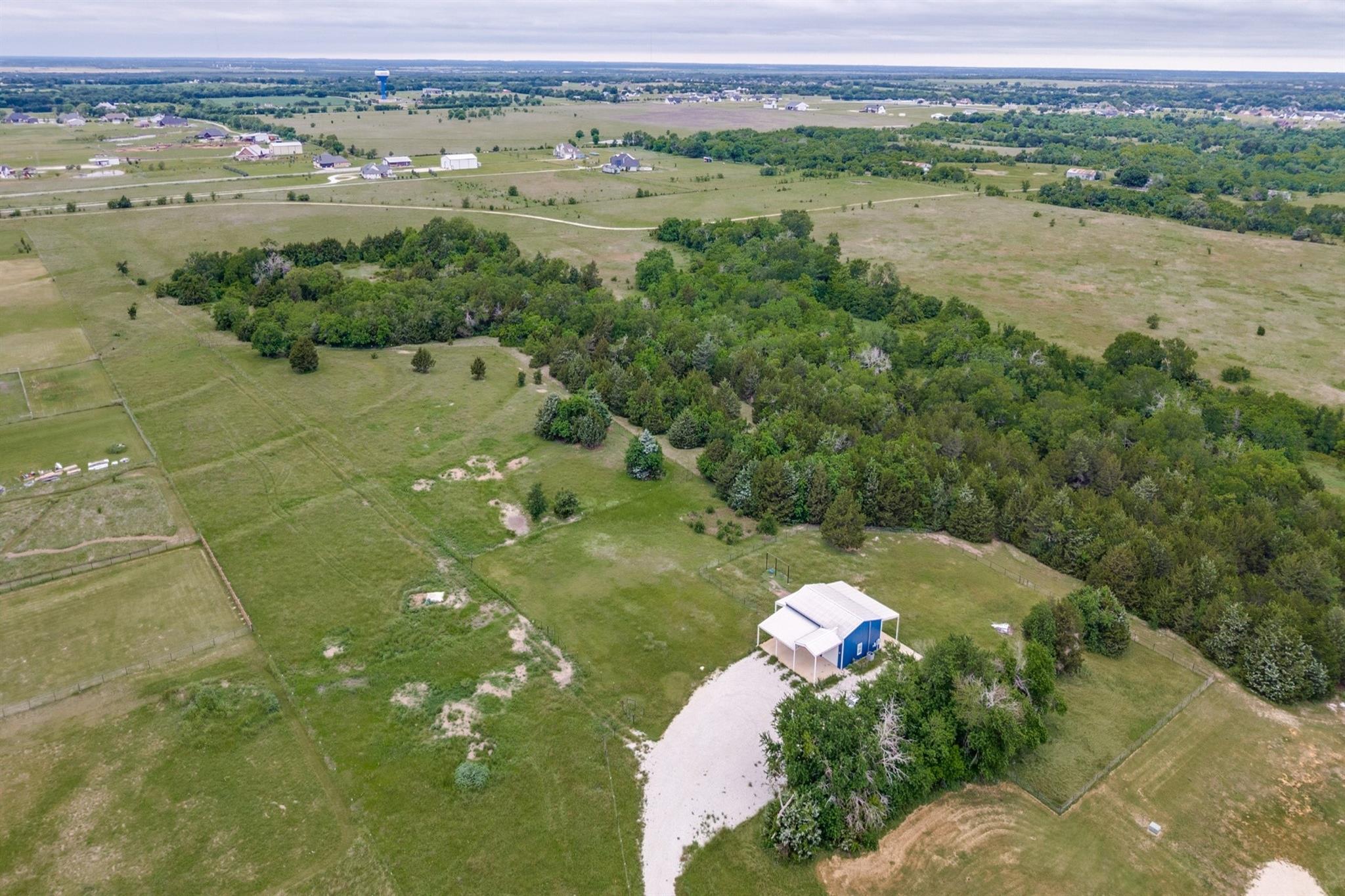 main property photo 10