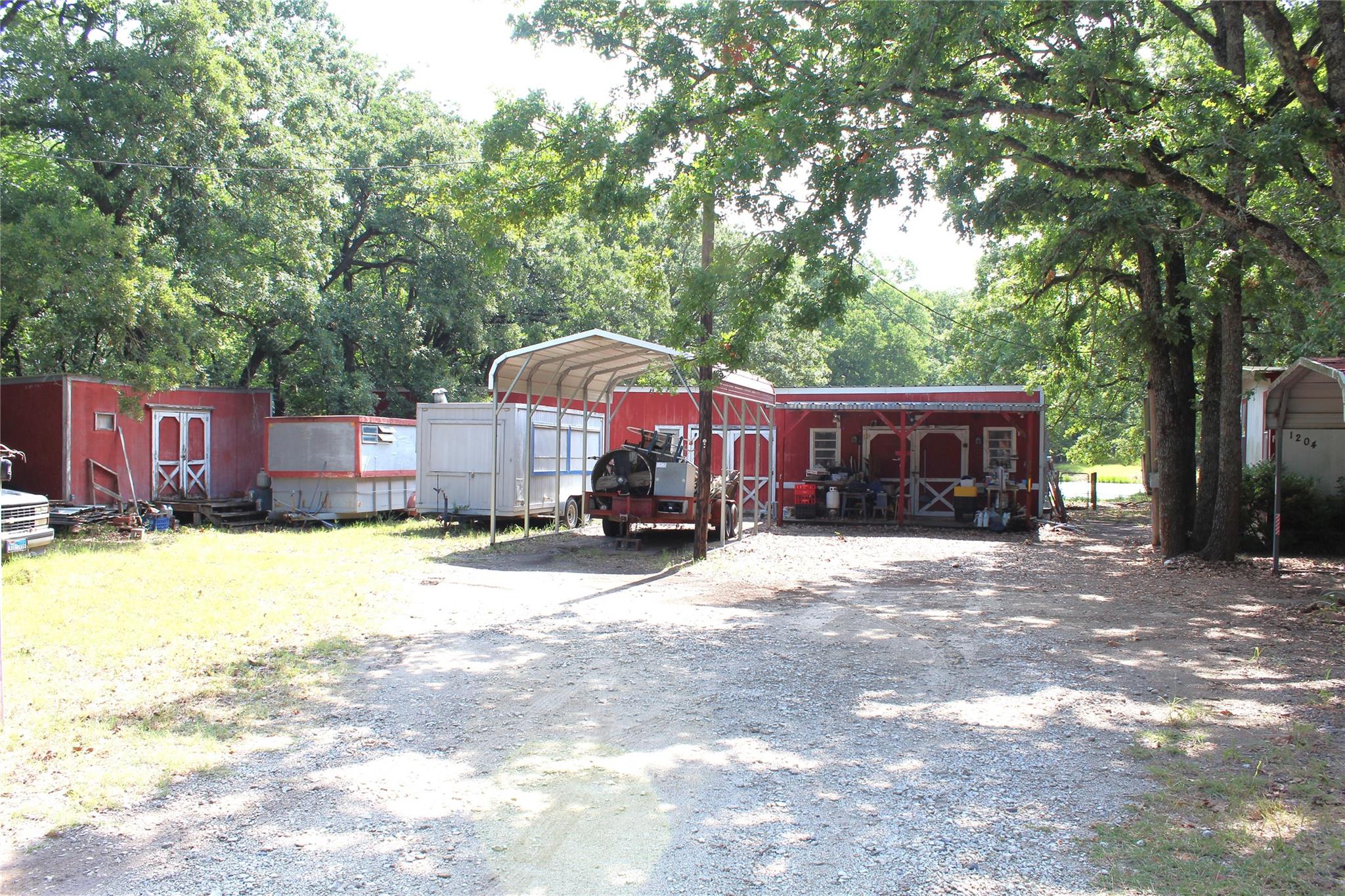 main property photo 15