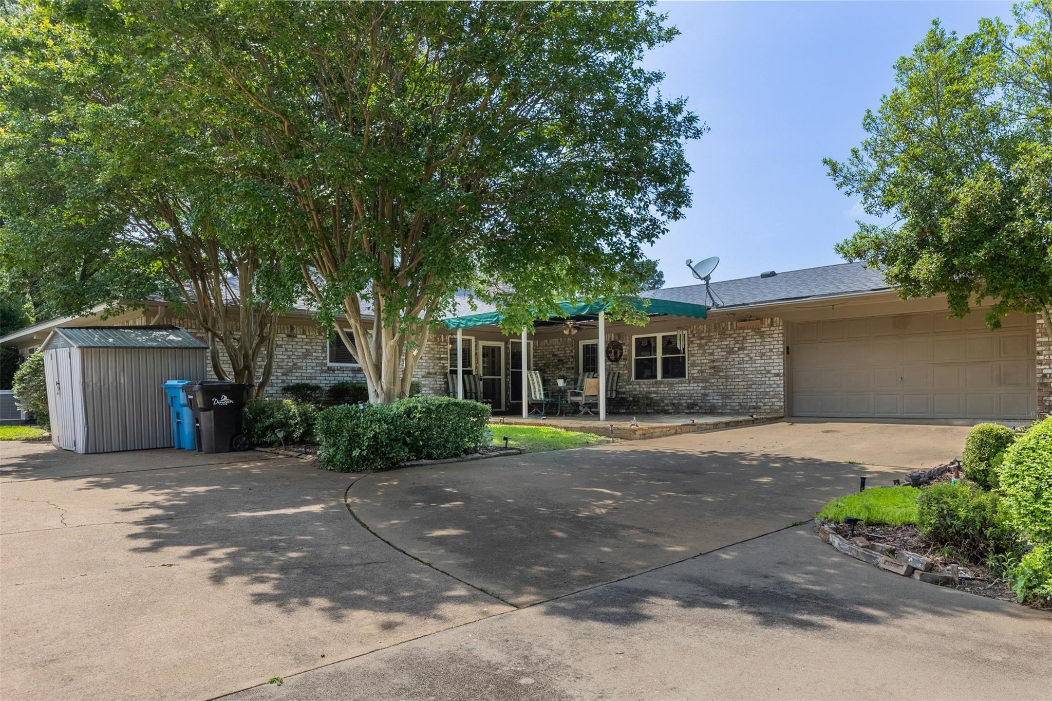 main property photo 34