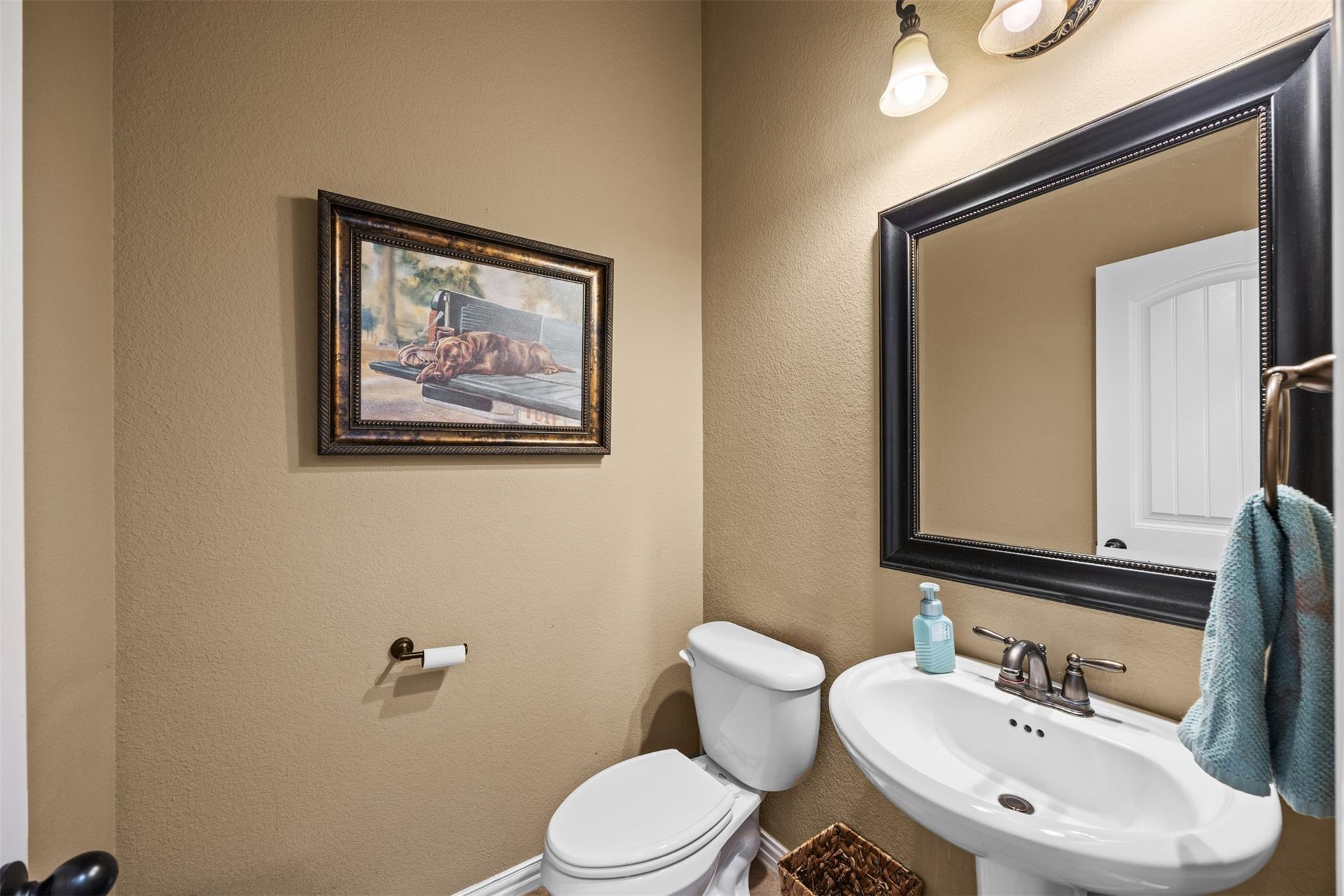 main property photo 23