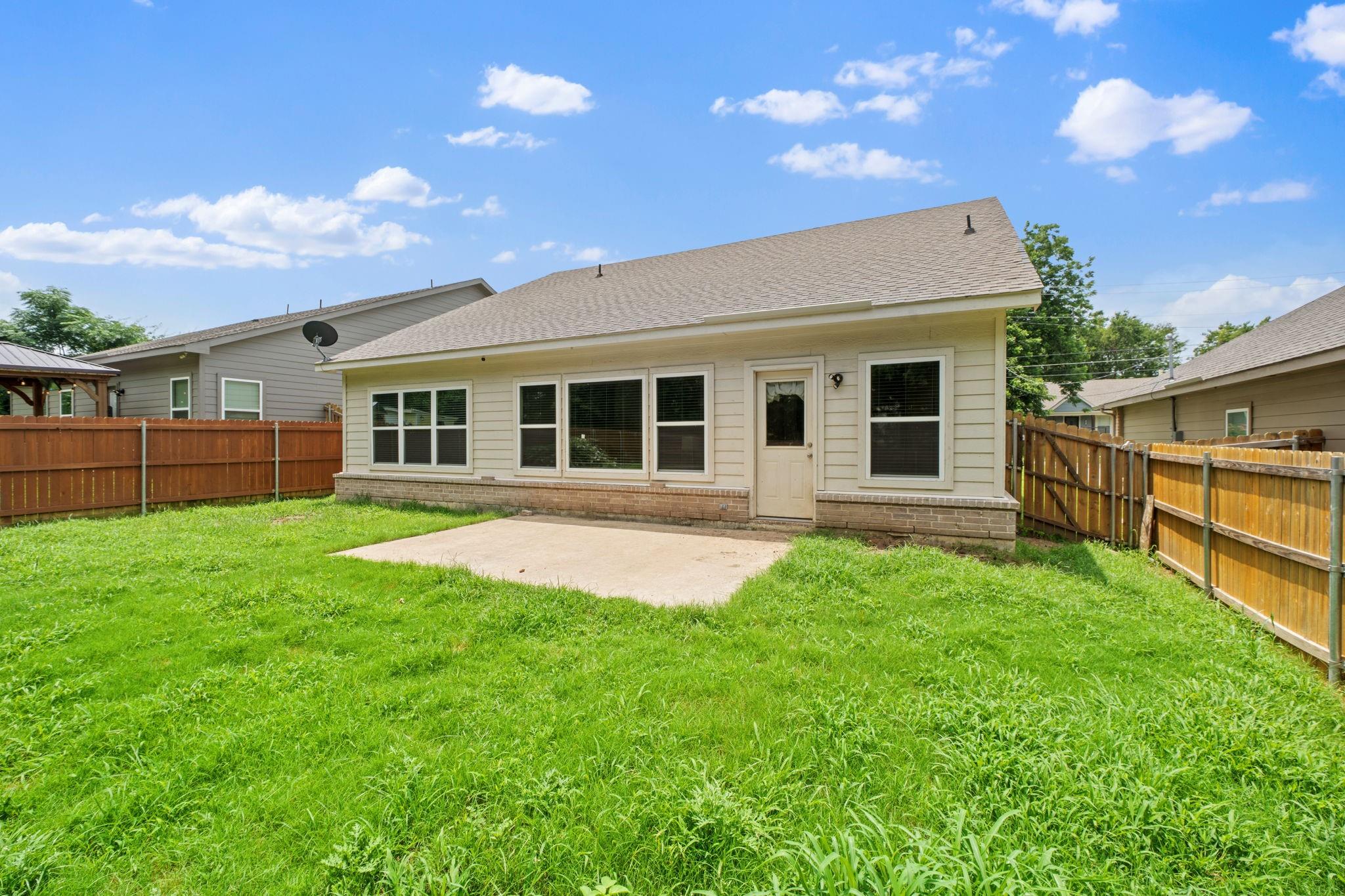 main property photo 32