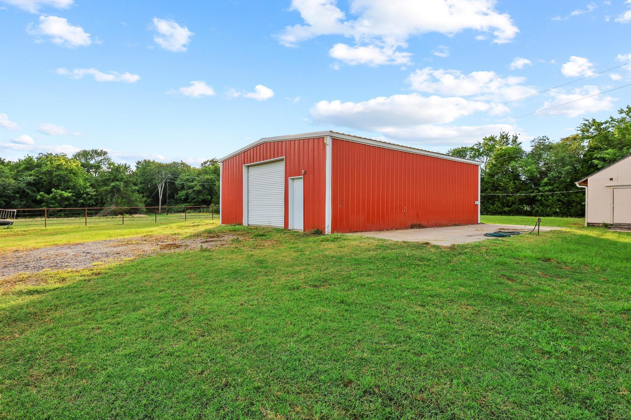 main property photo 35