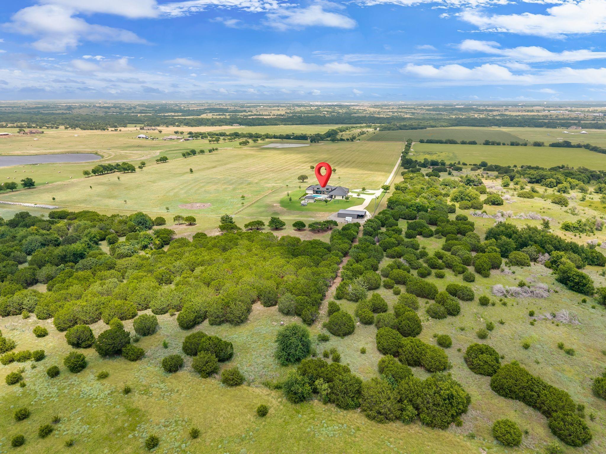 main property photo 37