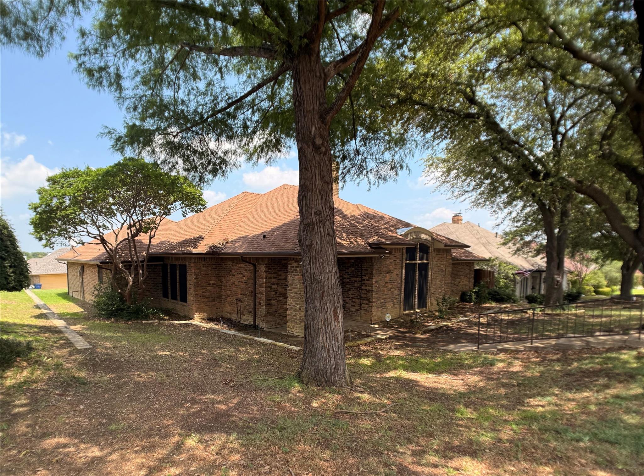 main property photo 19