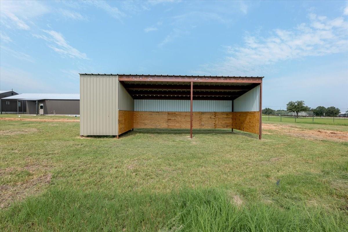 main property photo 14