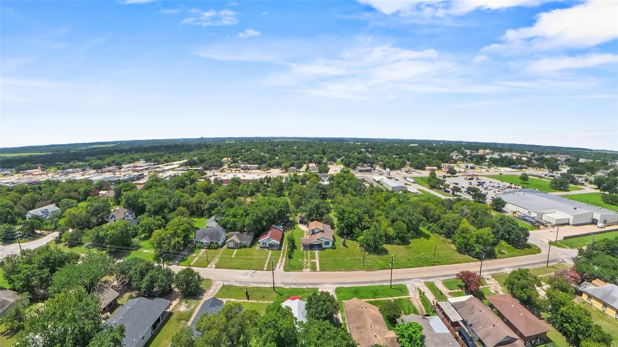 main property photo 36
