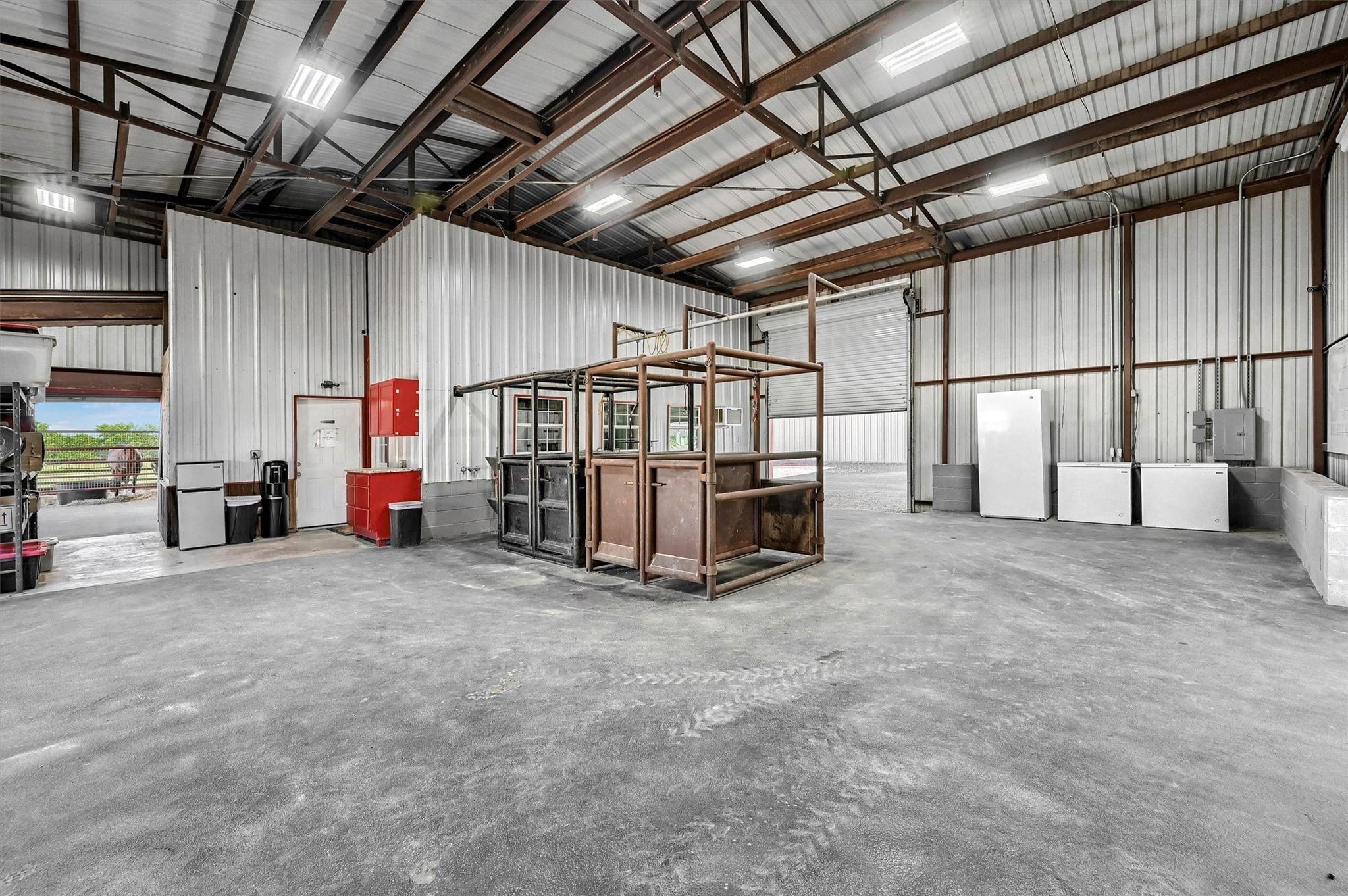 main property photo 17