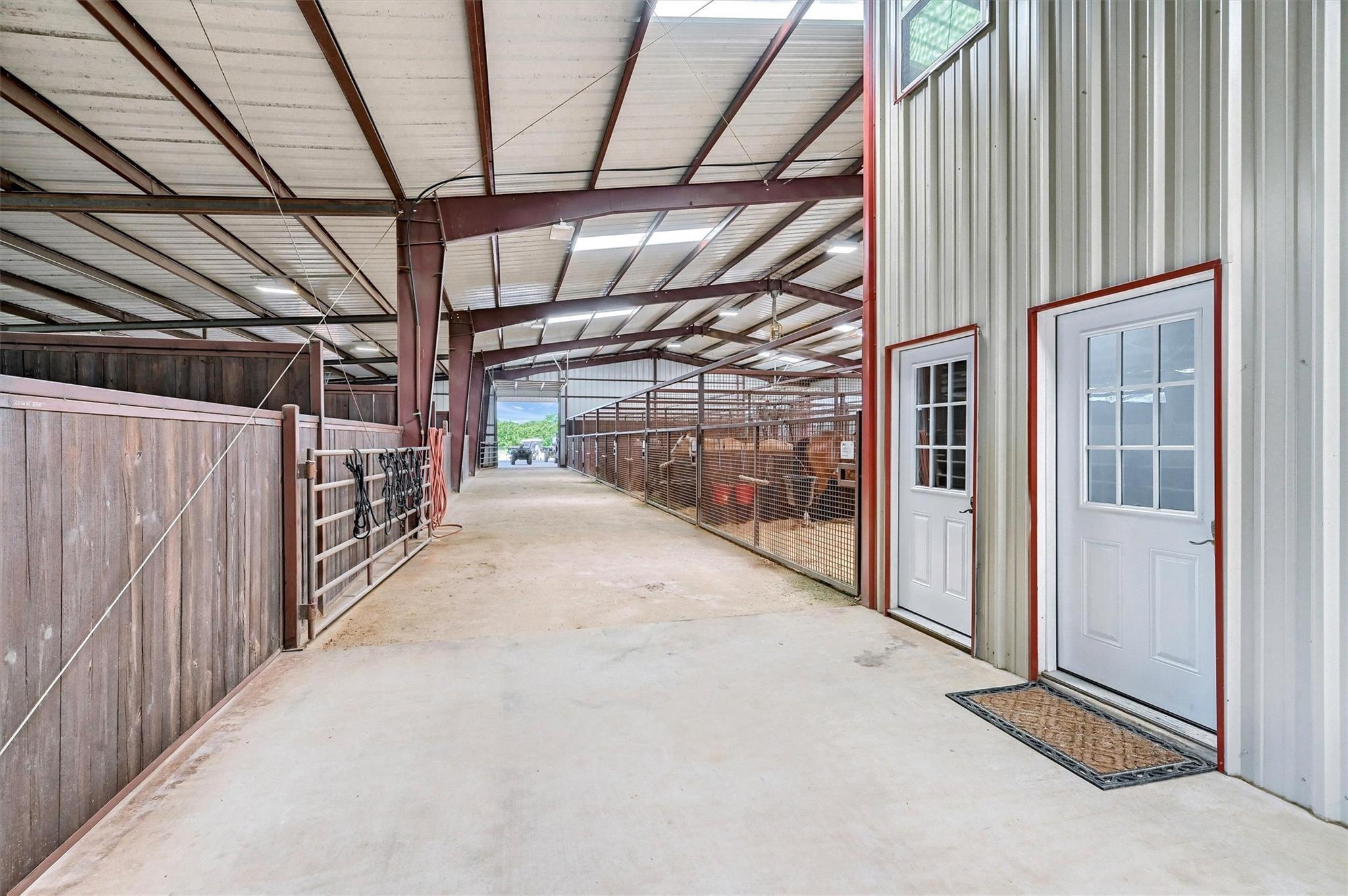 main property photo 27