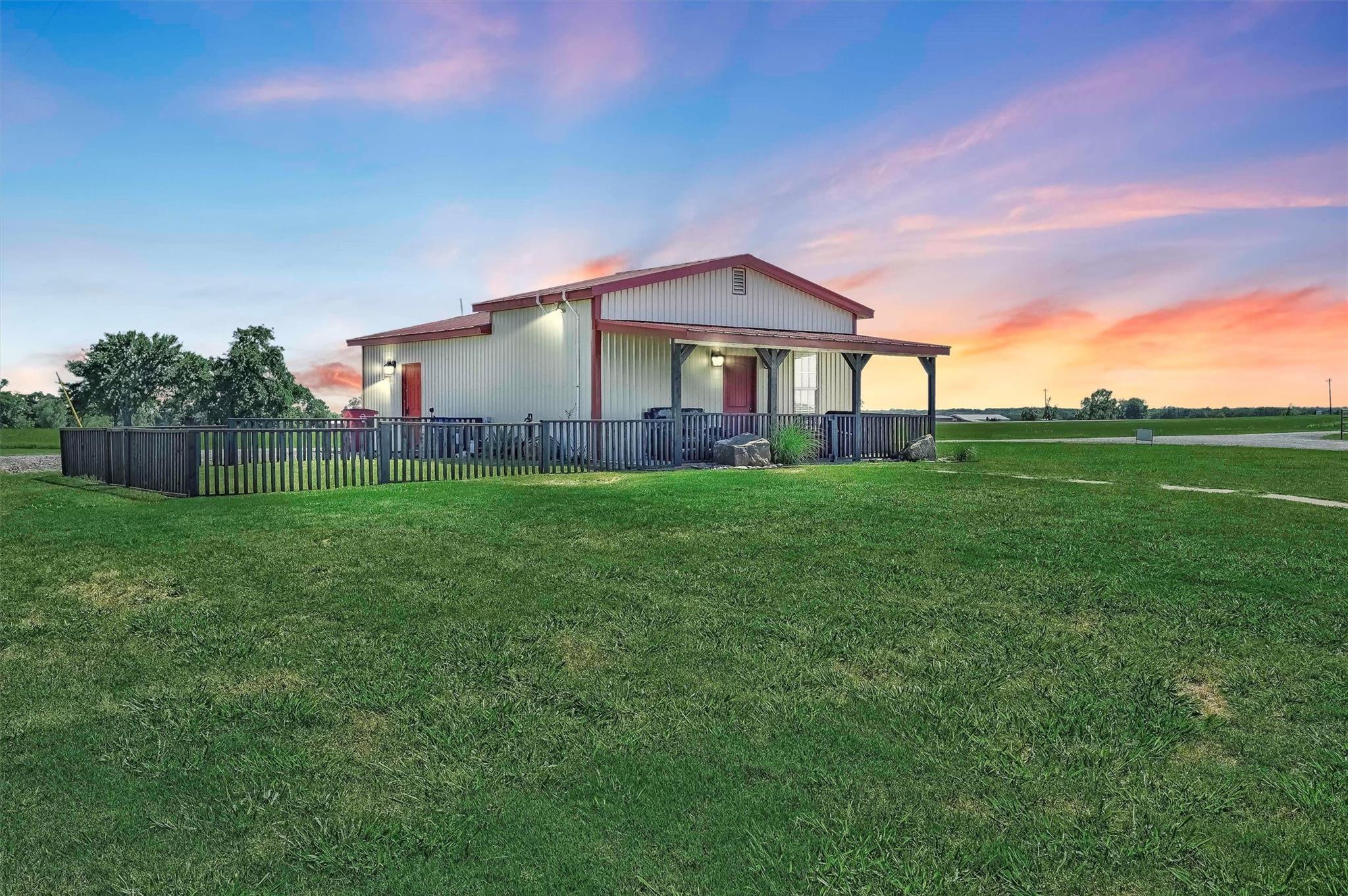 main property photo 32