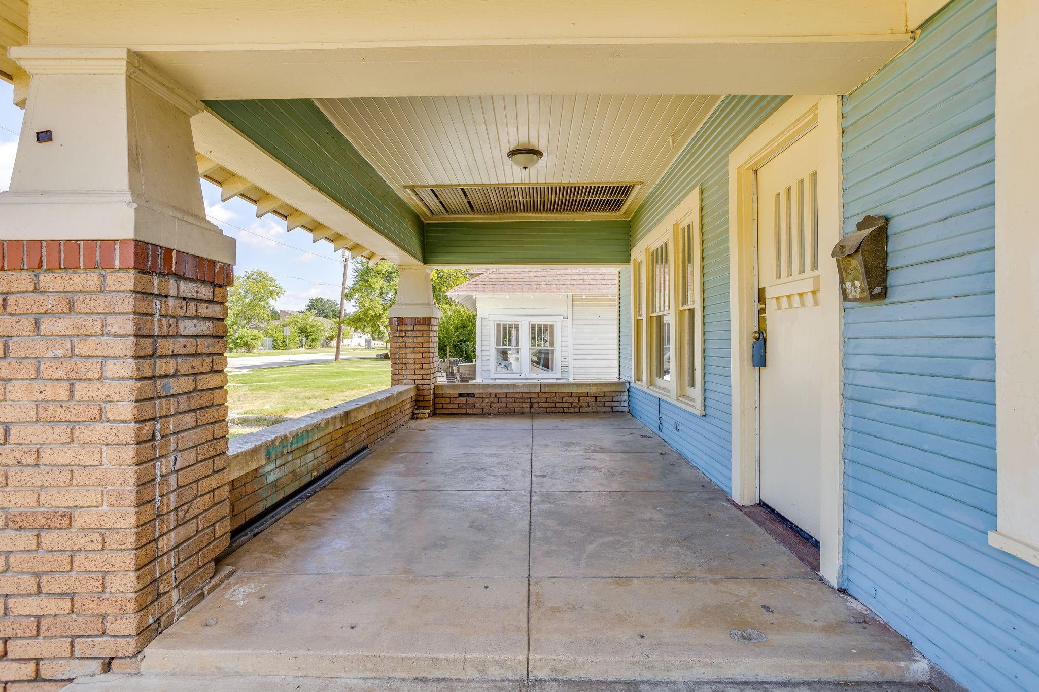 main property photo 5
