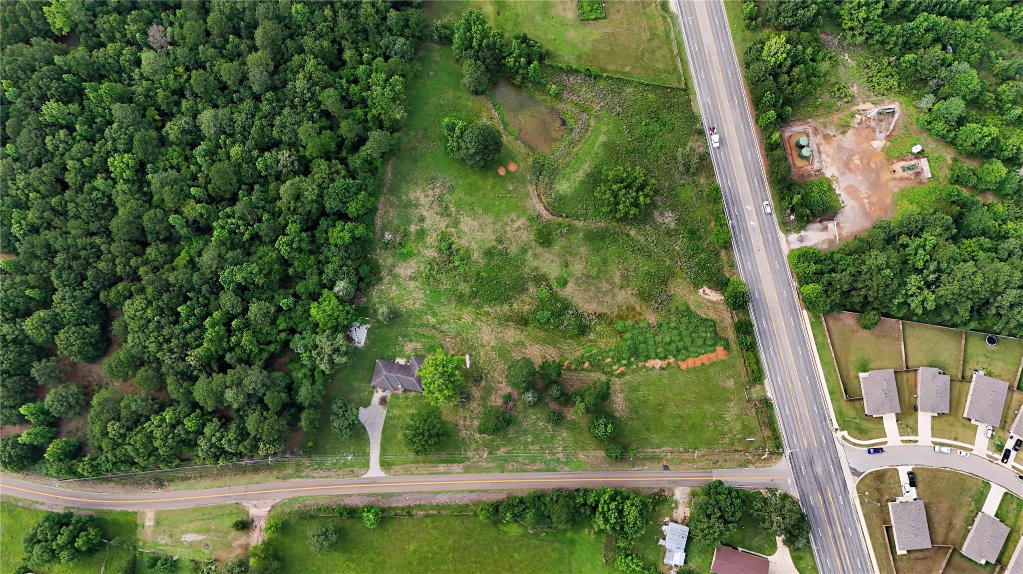 main property photo 8