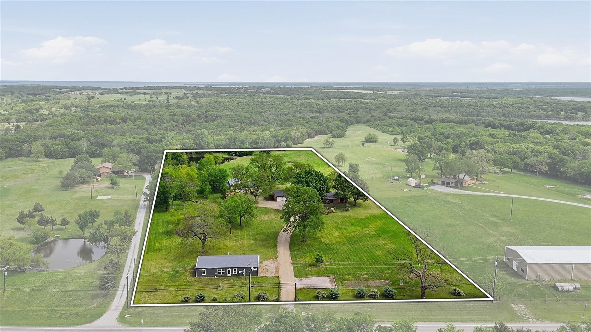 main property photo 7
