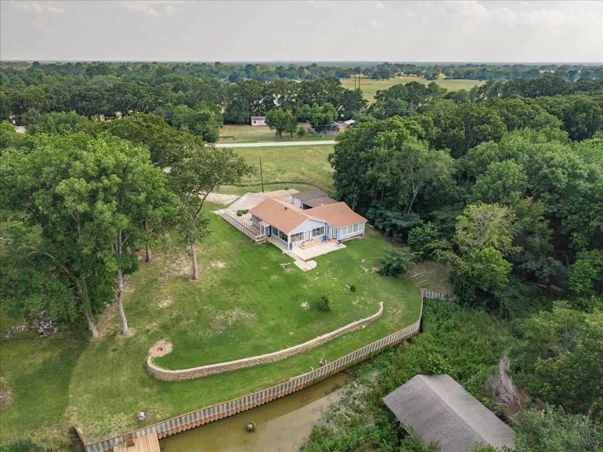 main property photo 20