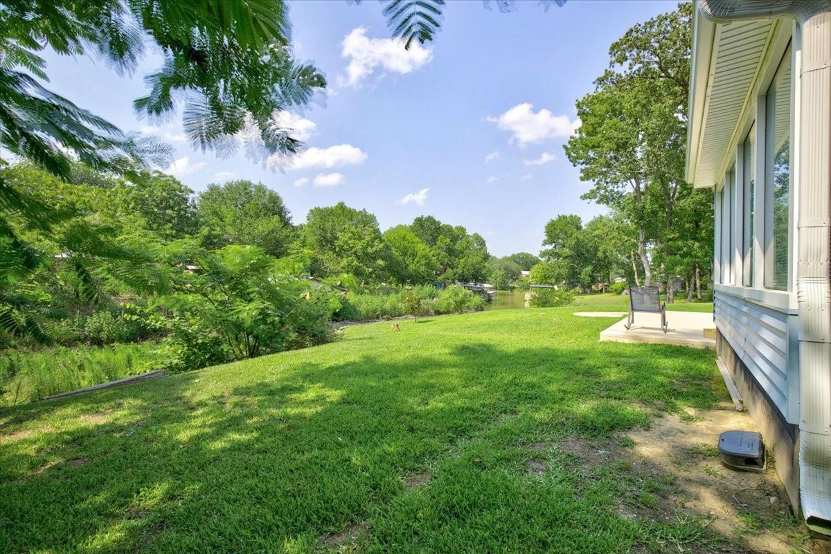 main property photo 24