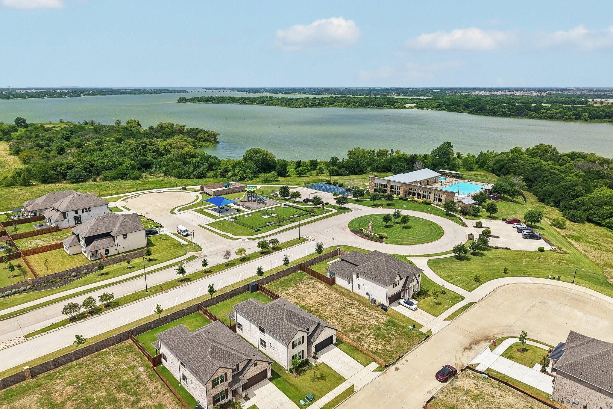 main property photo 23
